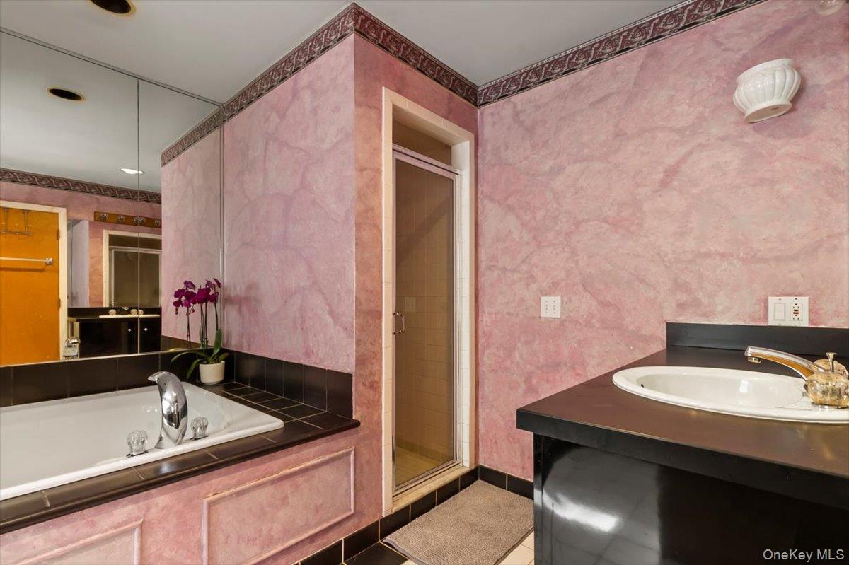 #14 photo, 18 Park Street, Pleasantville , NY 10570