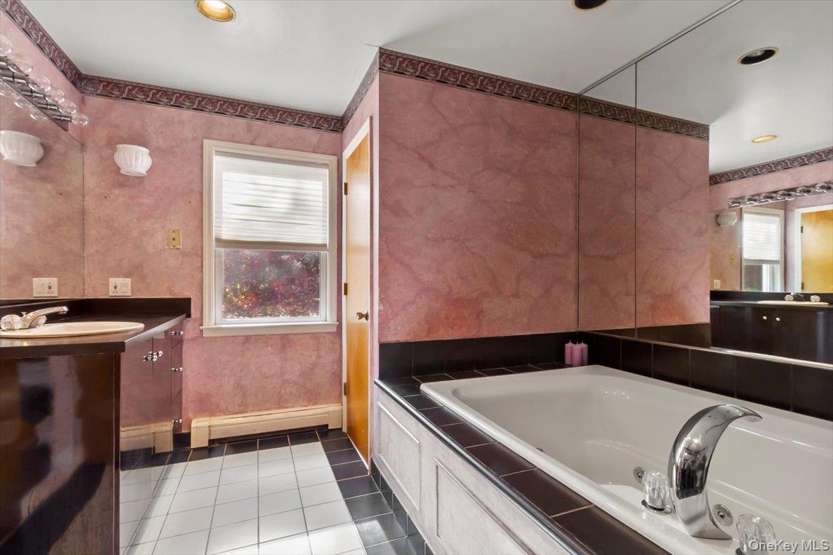 #15 photo, 18 Park Street, Pleasantville , NY 10570