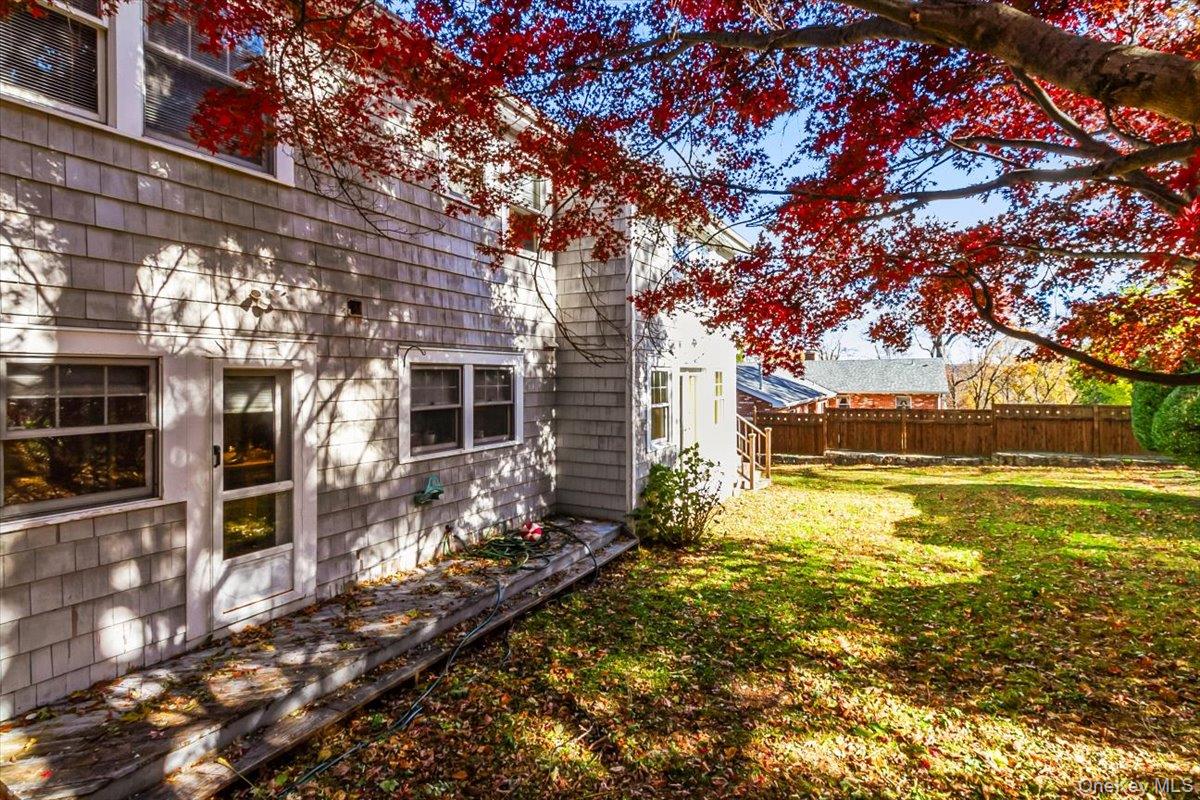 #20 photo, 18 Park Street, Pleasantville , NY 10570