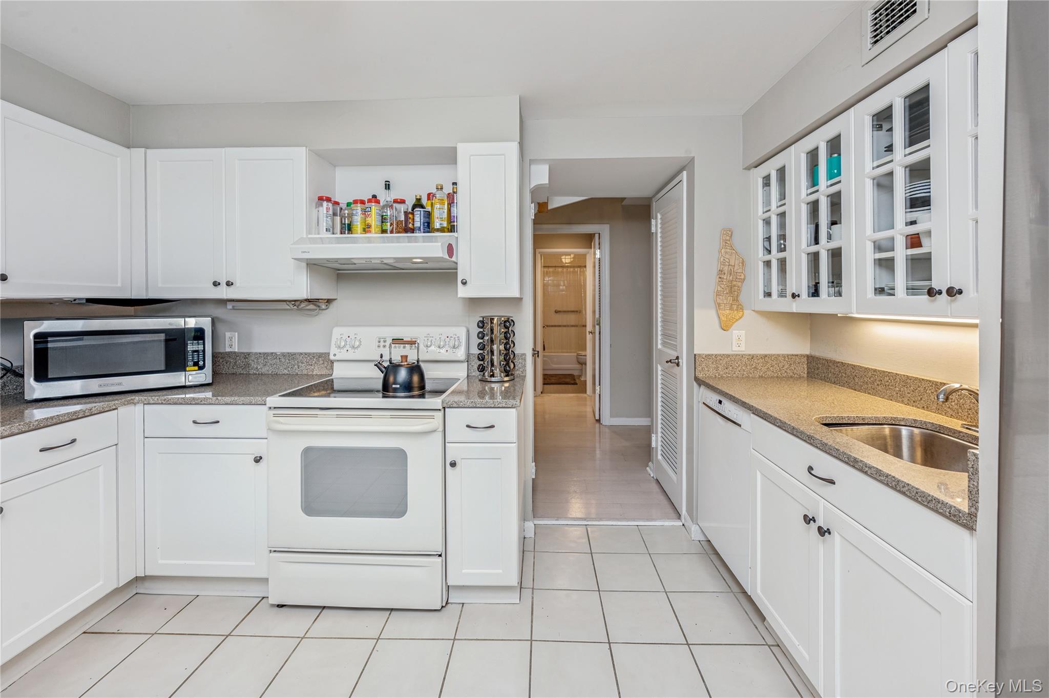 #9 photo, 18 N Broadway, Tarrytown , NY 10591