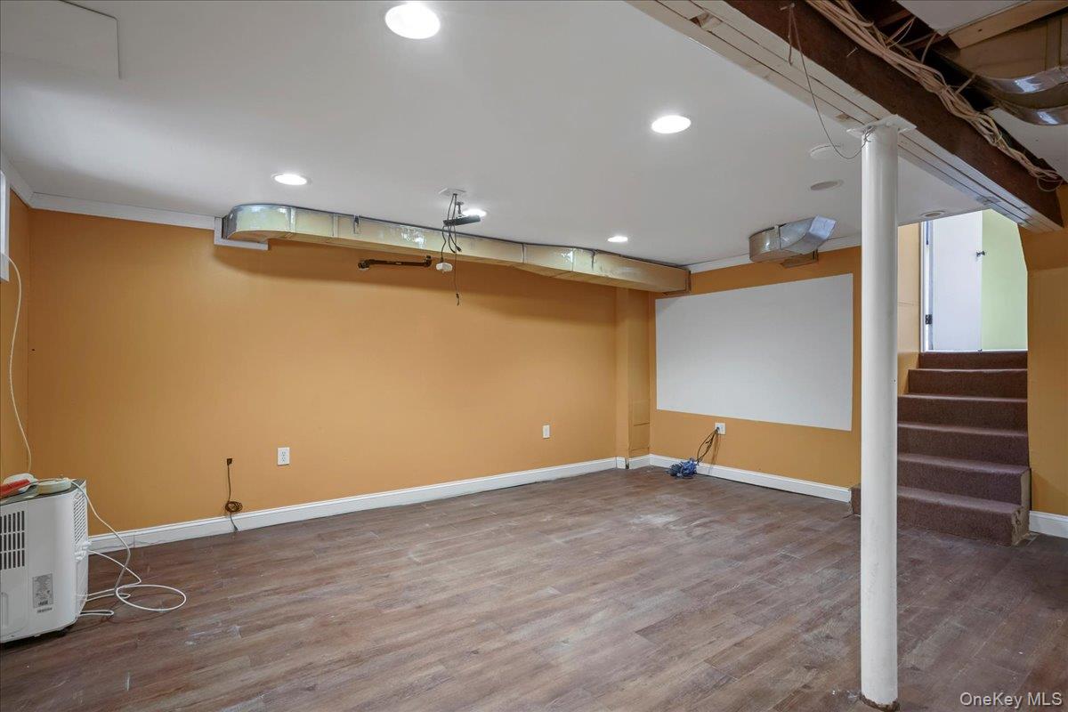 #14 photo, 44 Maplewood Boulevard, Suffern , NY 10901