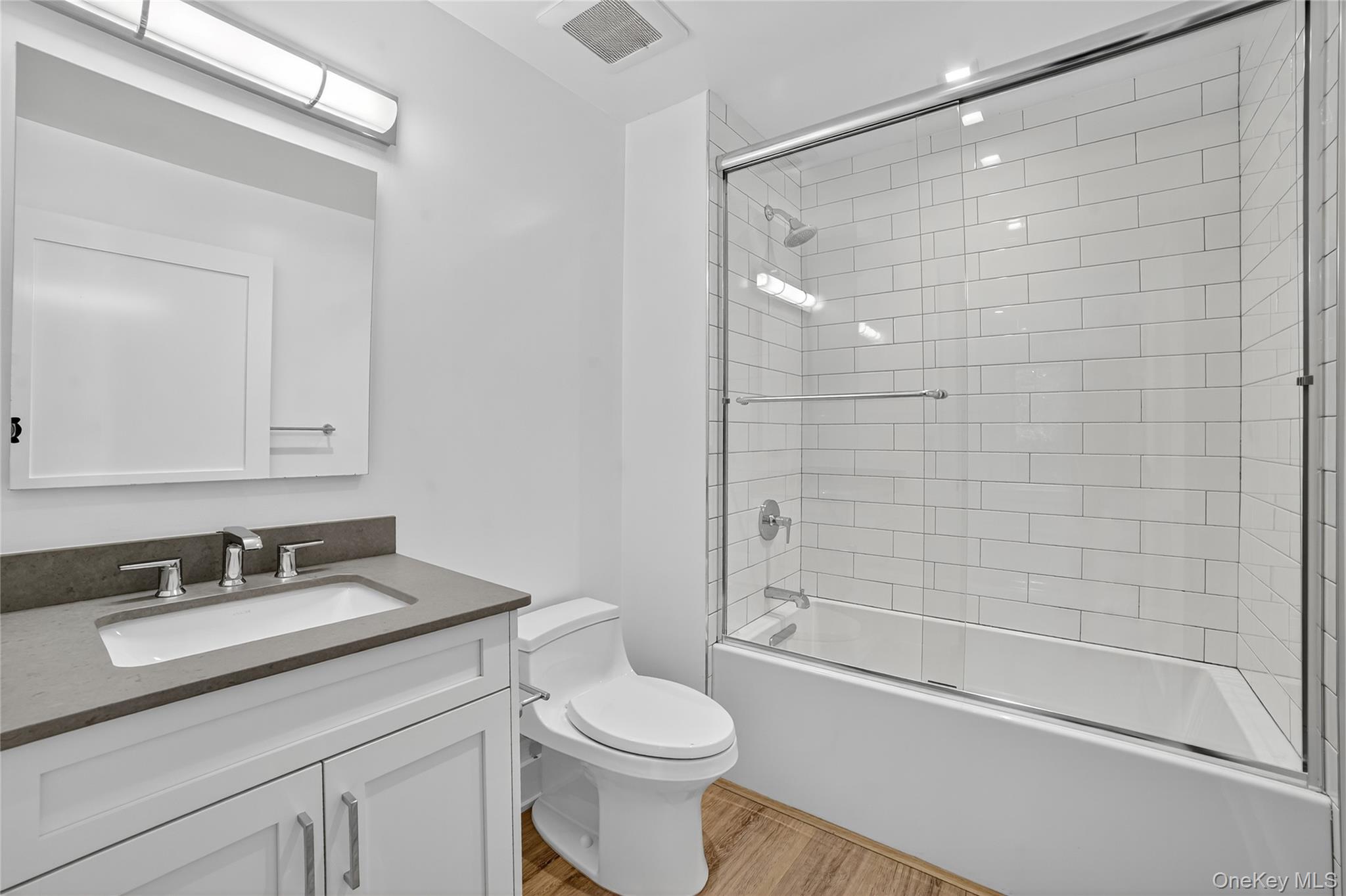 #12 photo, 470 Main Street, Armonk , NY 10504