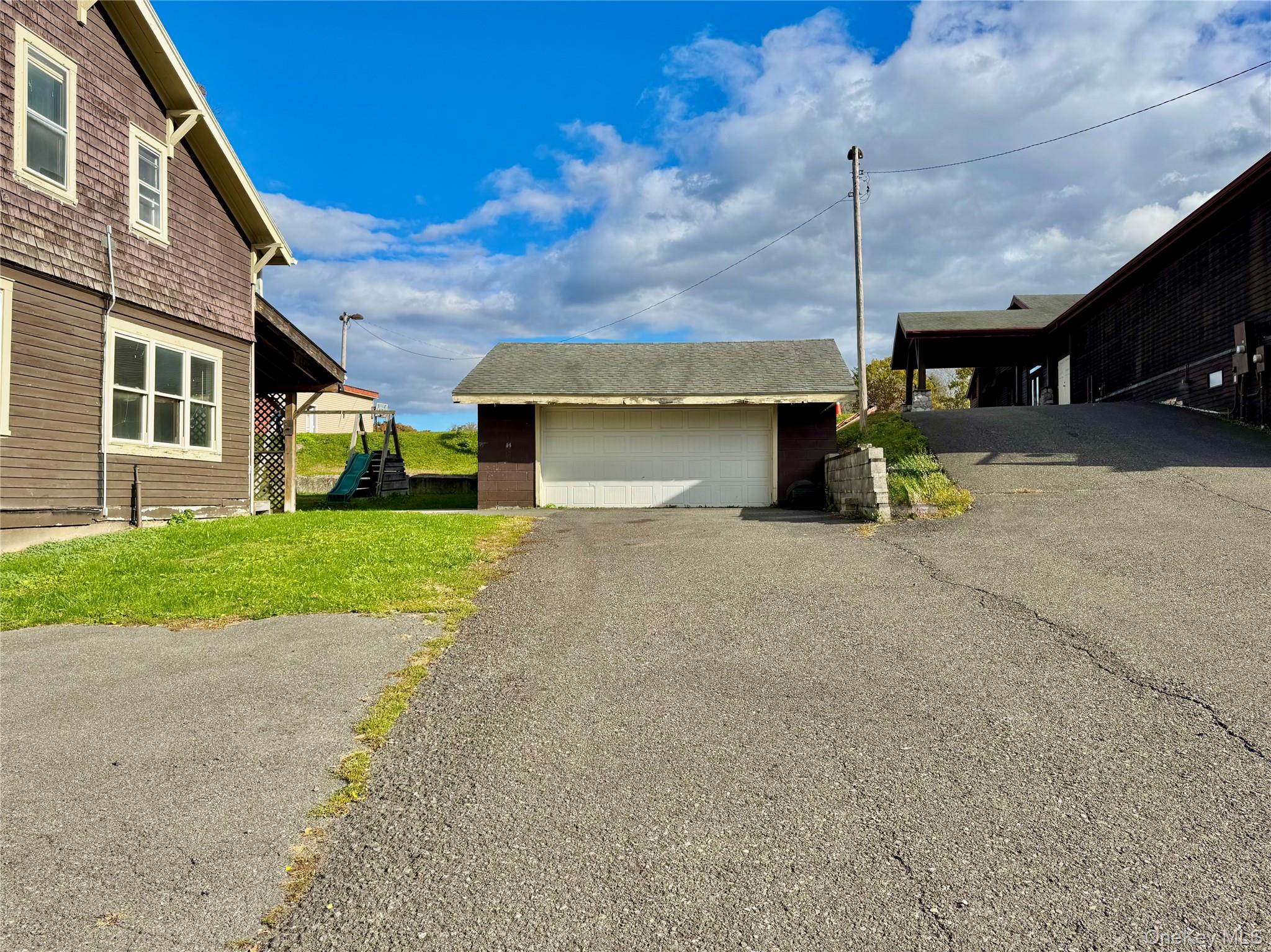 #3 photo, 8 Forest Hills Avenue, Catskill , NY 12414