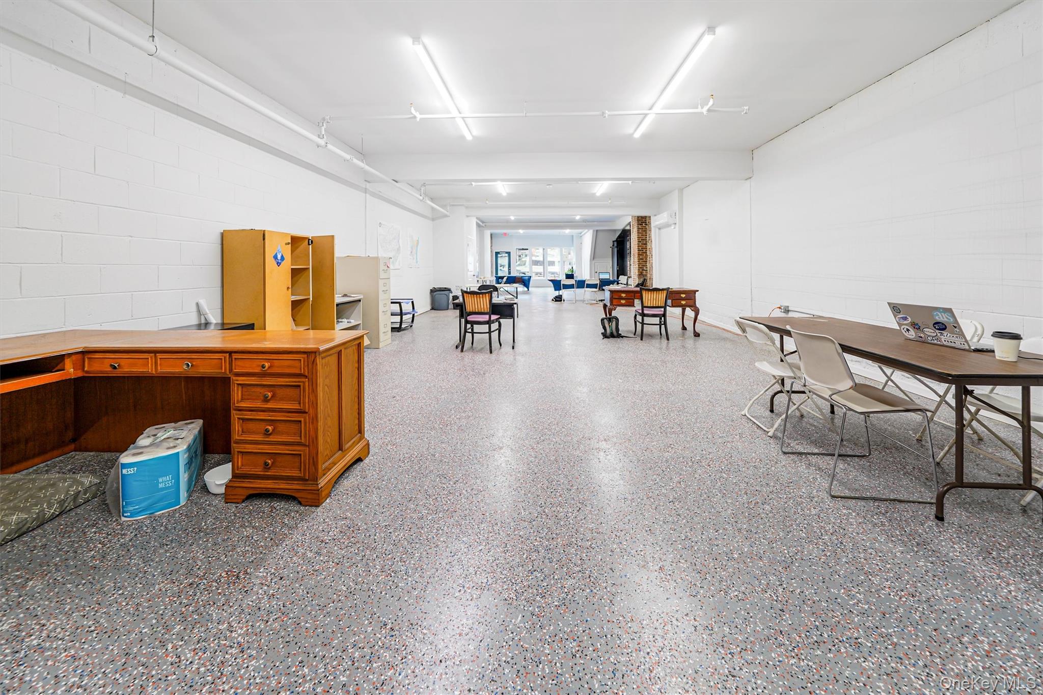 #13 photo, 185 Broadway, Newburgh , NY 12550