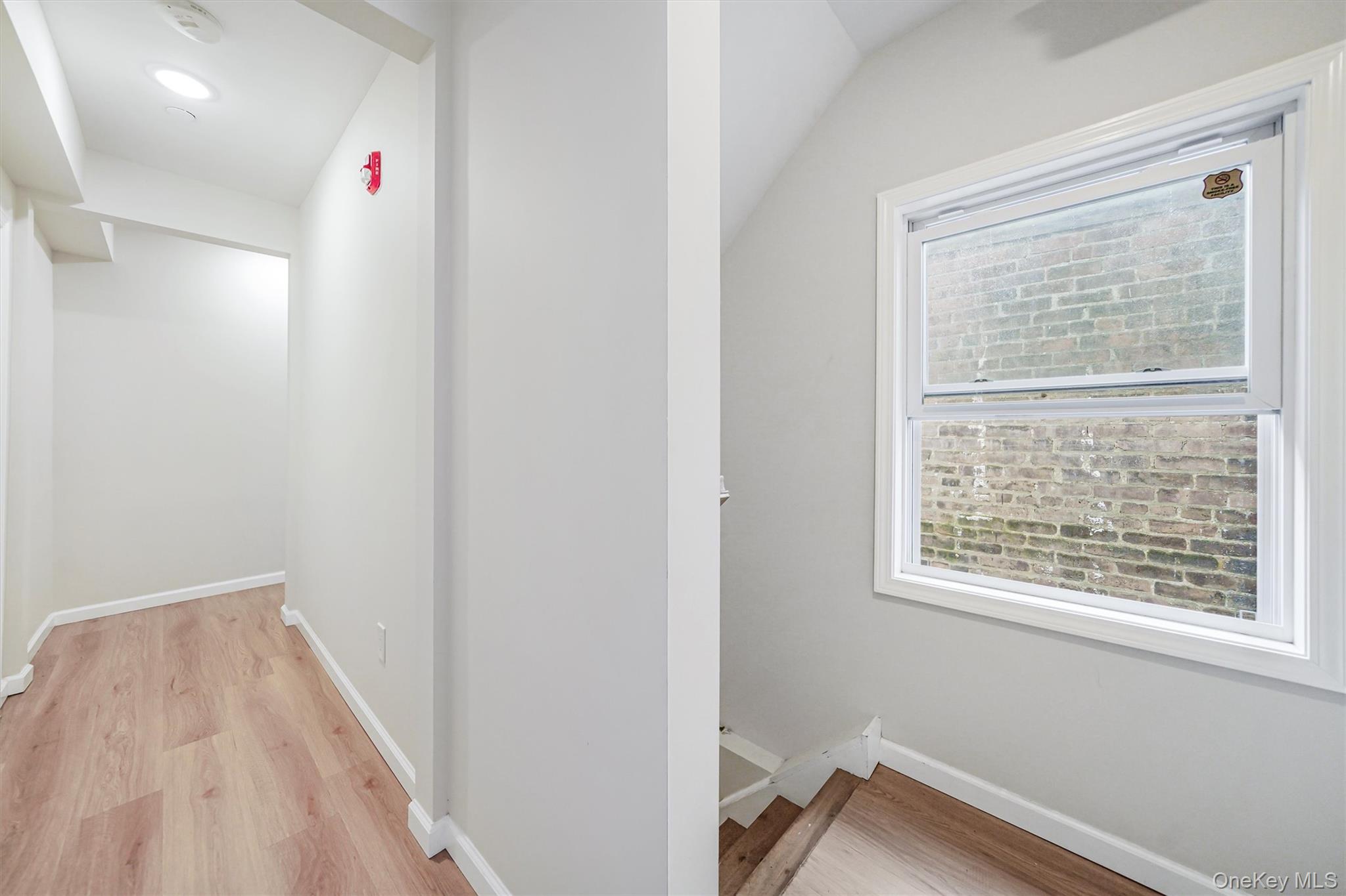 #5 photo, 185 Broadway, Newburgh , NY 12550