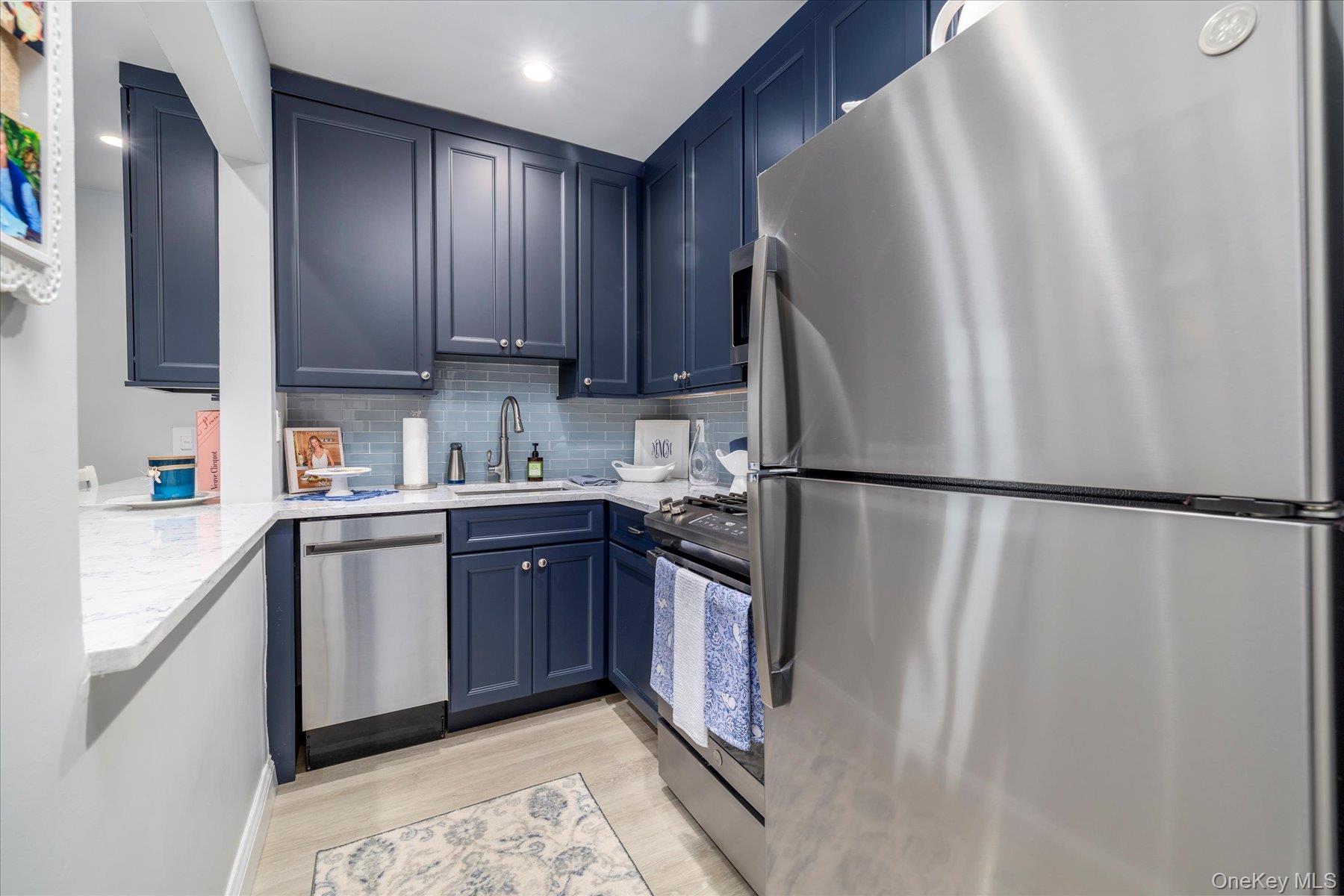 #10 photo, 560 Broadway, Long Beach , NY 11561