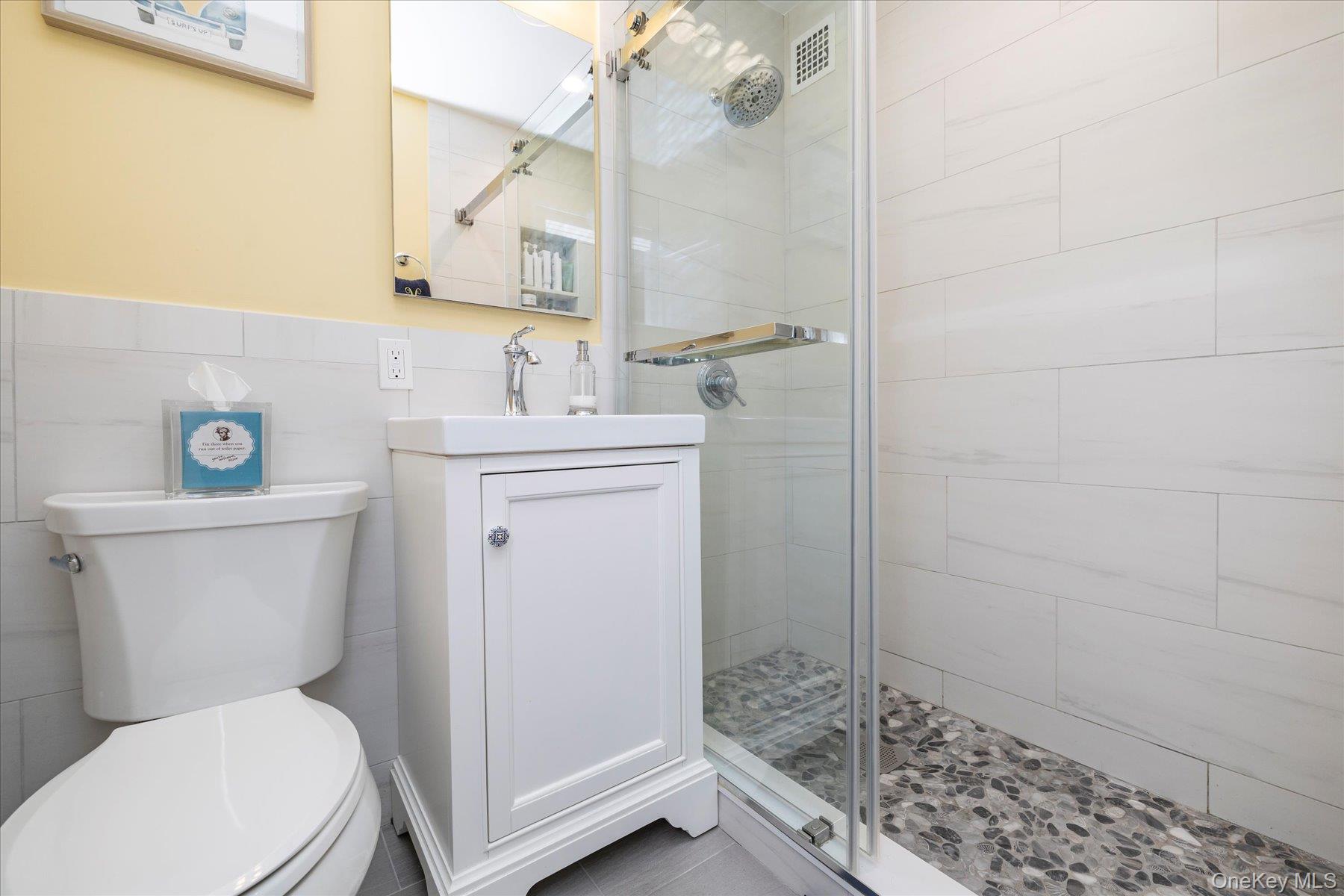 #13 photo, 560 Broadway, Long Beach , NY 11561