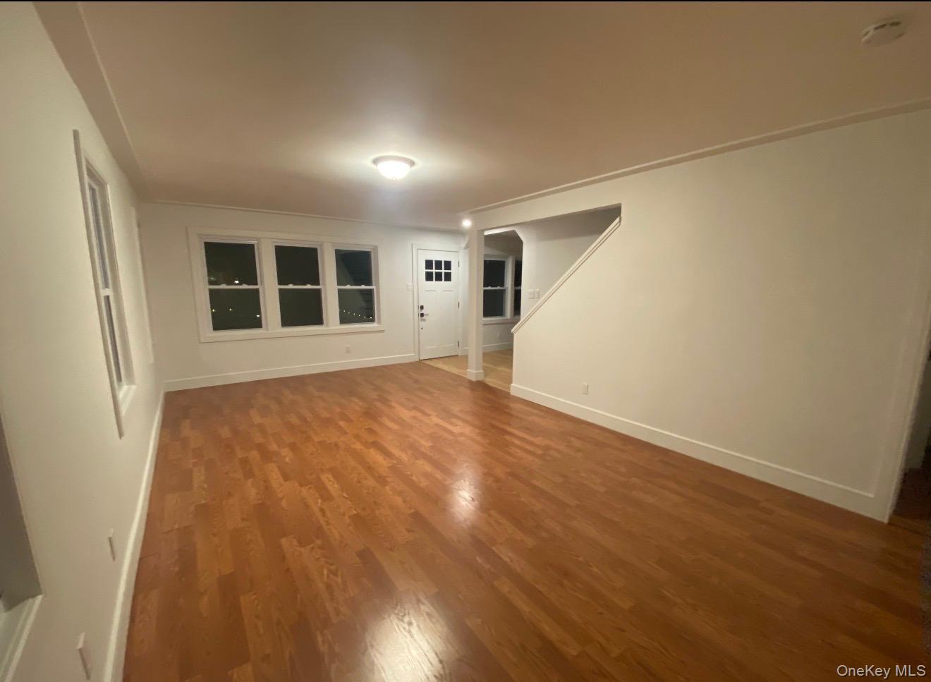 #3 photo, 168 Jefferson Avenue, Roslyn Heights , NY 11577