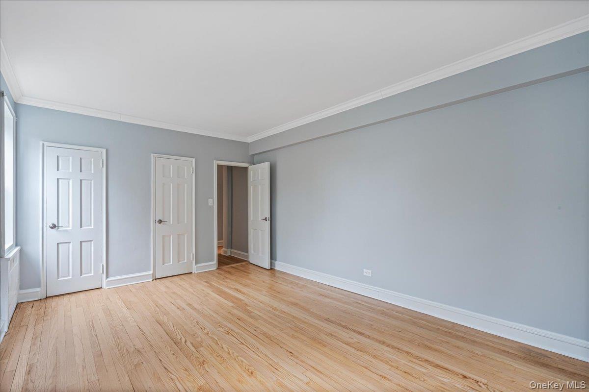 #12 photo, 22 Hamilton Place, Garden City , NY 11530