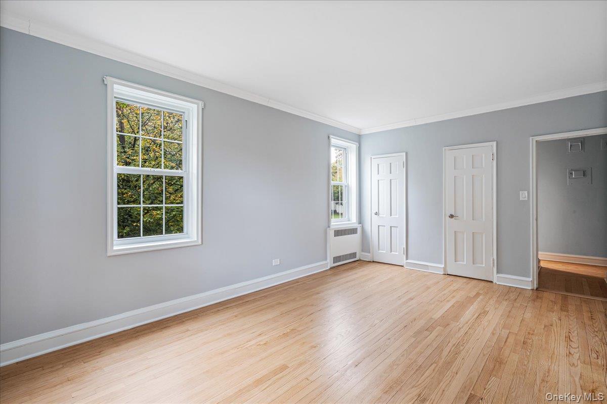 #13 photo, 22 Hamilton Place, Garden City , NY 11530