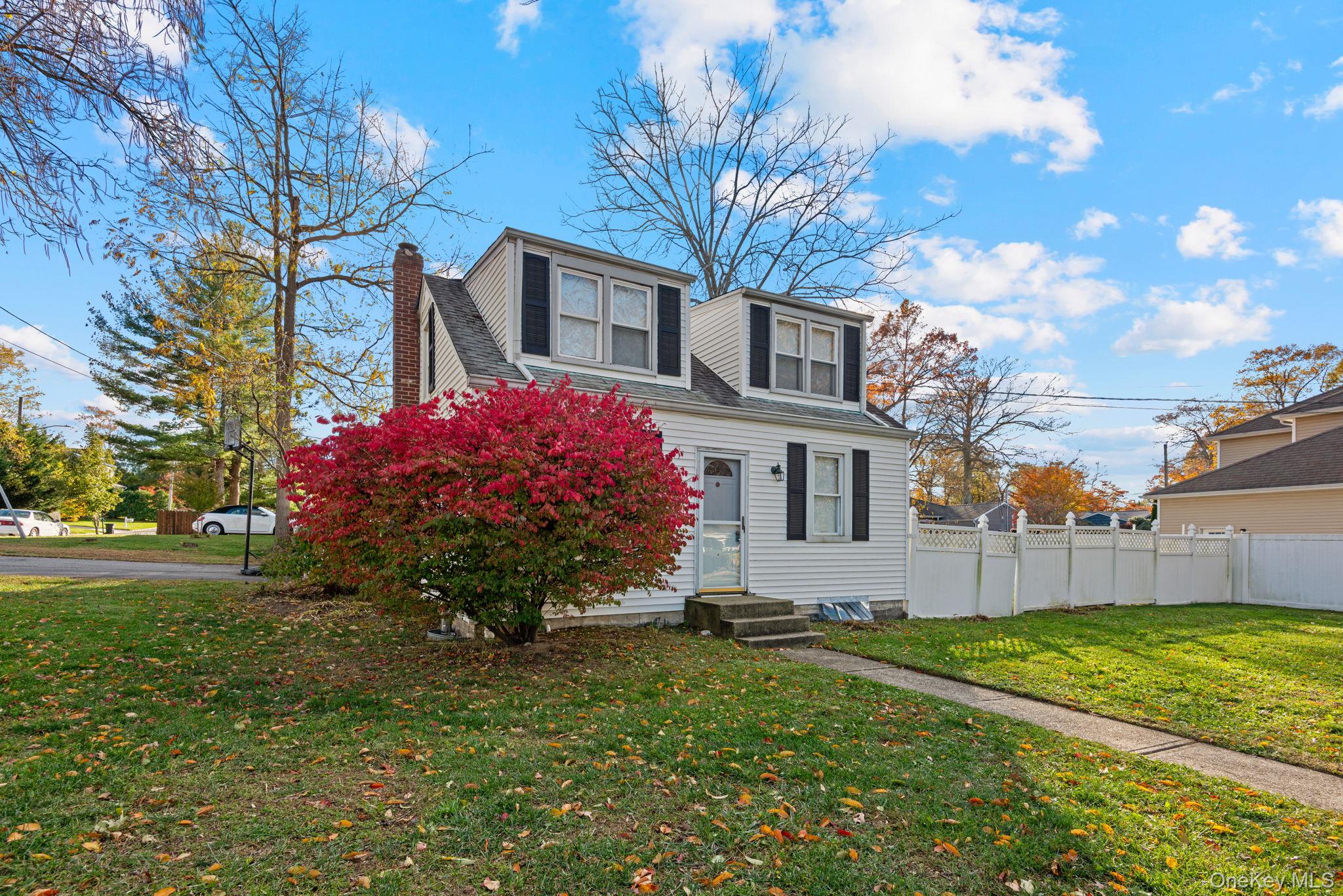 #1 photo, 28 Woodland Drive, Kings Park , NY 11754