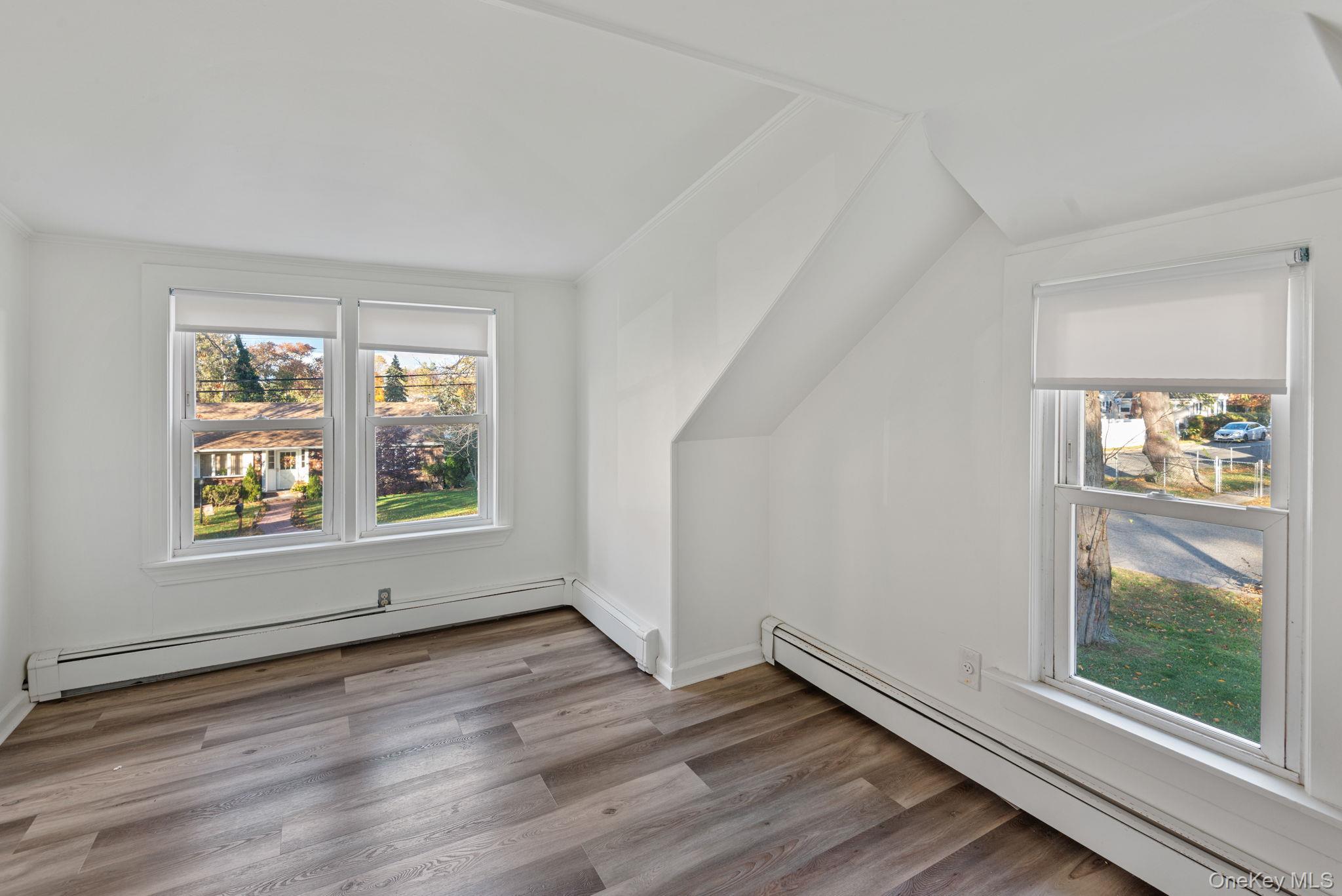 #17 photo, 28 Woodland Drive, Kings Park , NY 11754