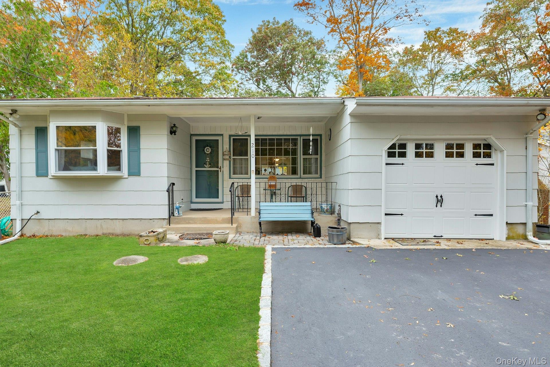 #3 photo, 210 3rd Street, Laurel , NY 11948