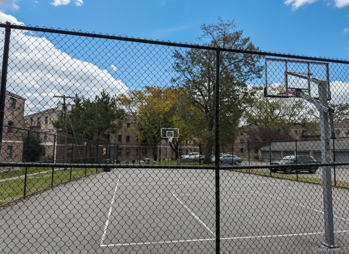 #14 photo, 5 Terrace Circle, Great Neck , NY 11021