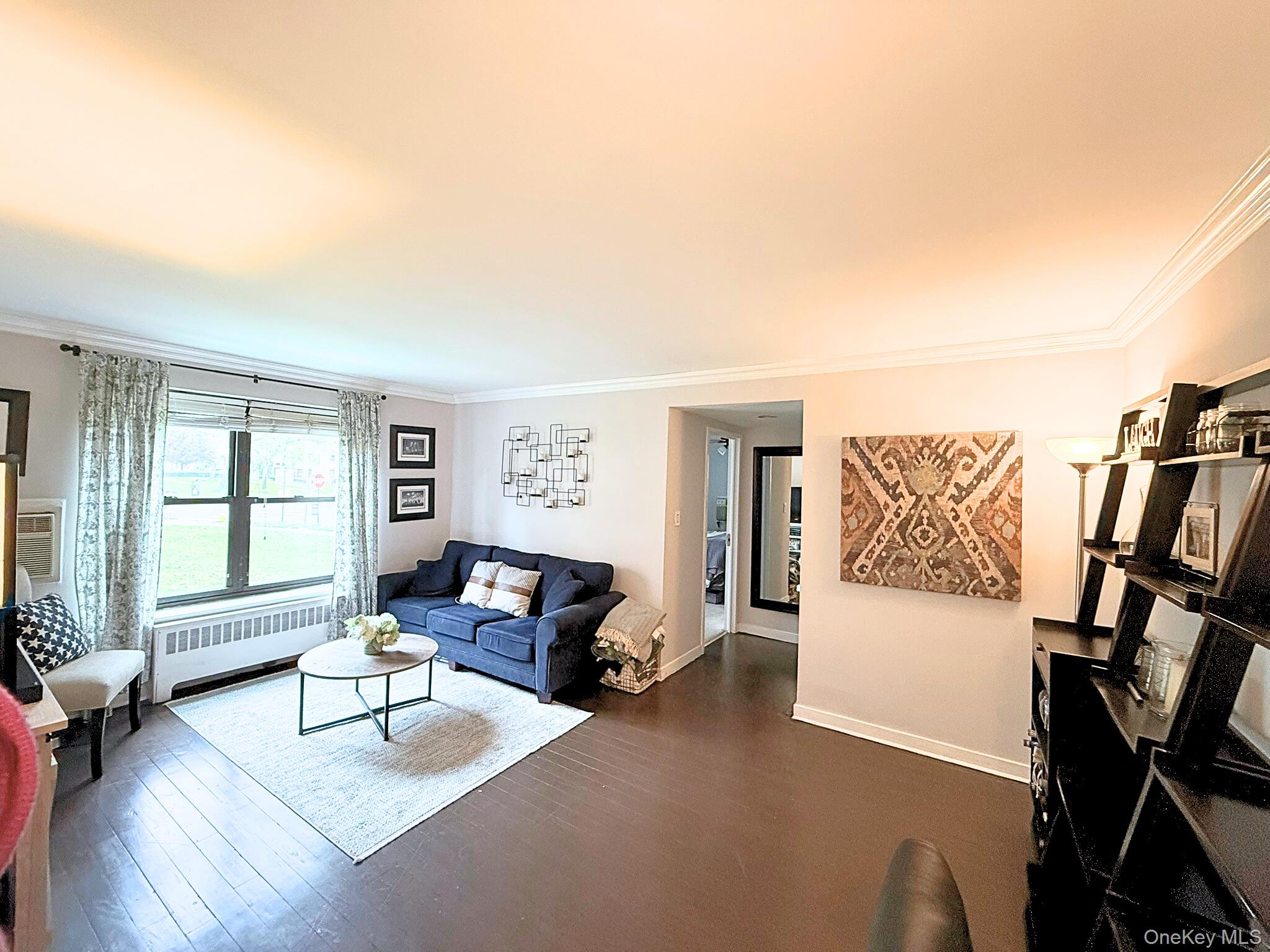 #3 photo, 5 Terrace Circle, Great Neck , NY 11021