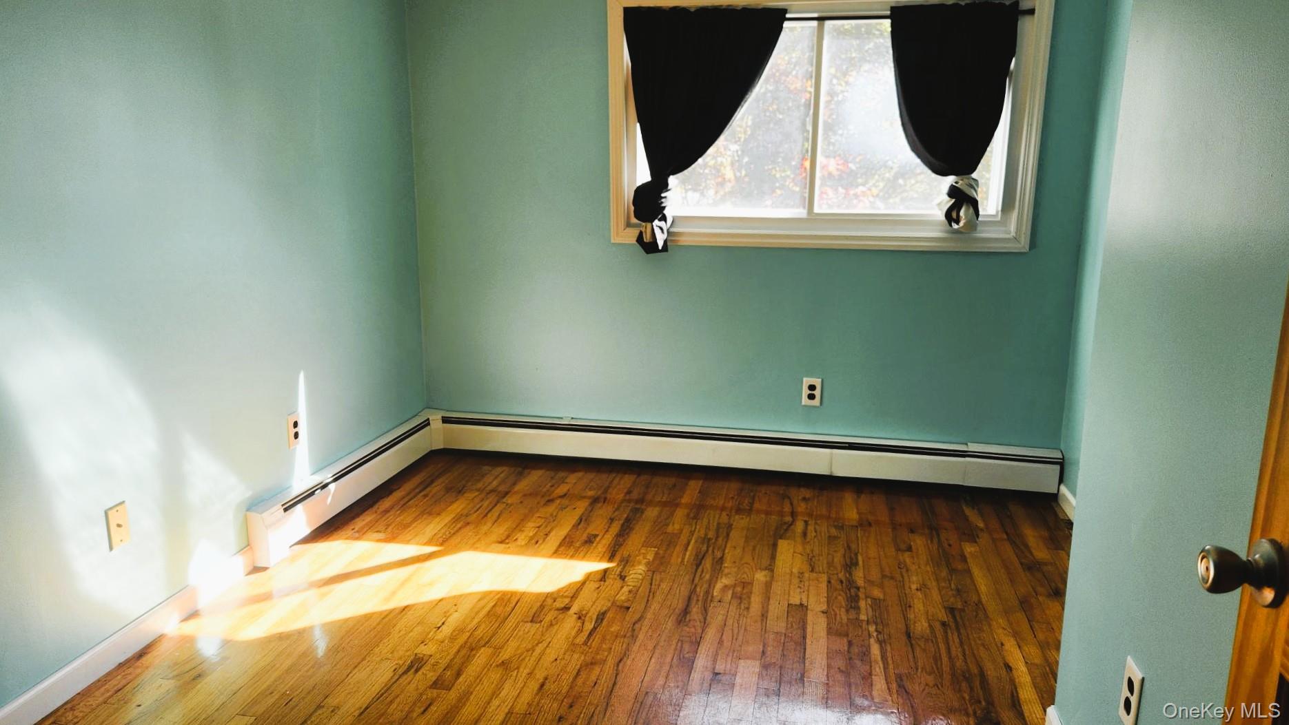 #15 photo, 439 Southport Street, Ronkonkoma , NY 11779