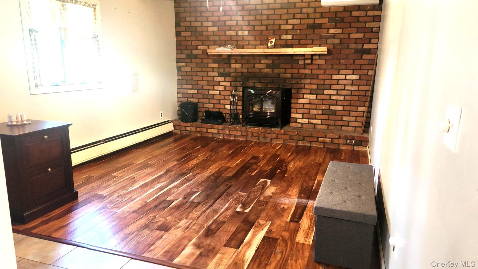 #8 photo, 439 Southport Street, Ronkonkoma , NY 11779