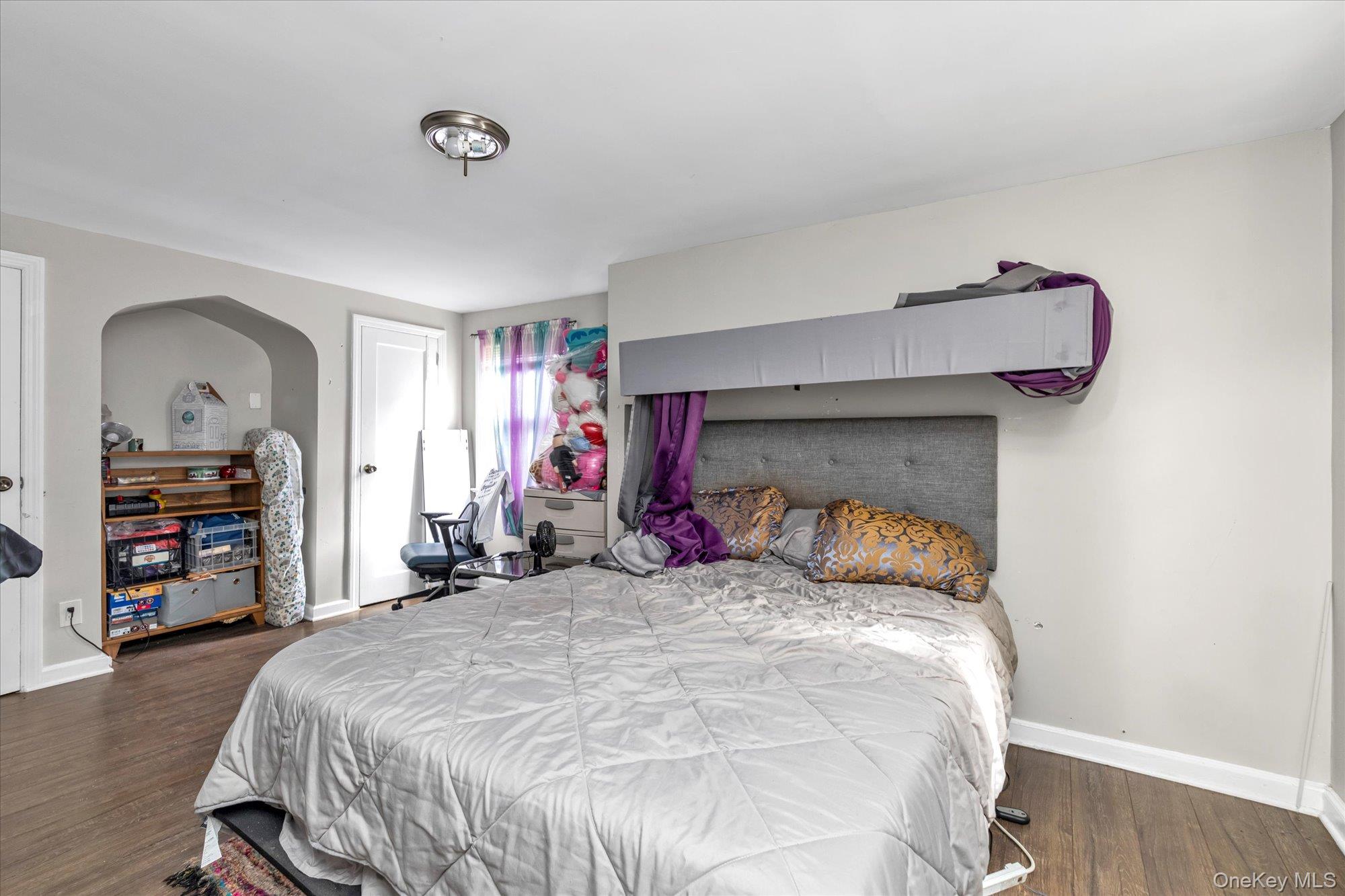 #7 photo, 106 W Marshall Street, Hempstead , NY 11550