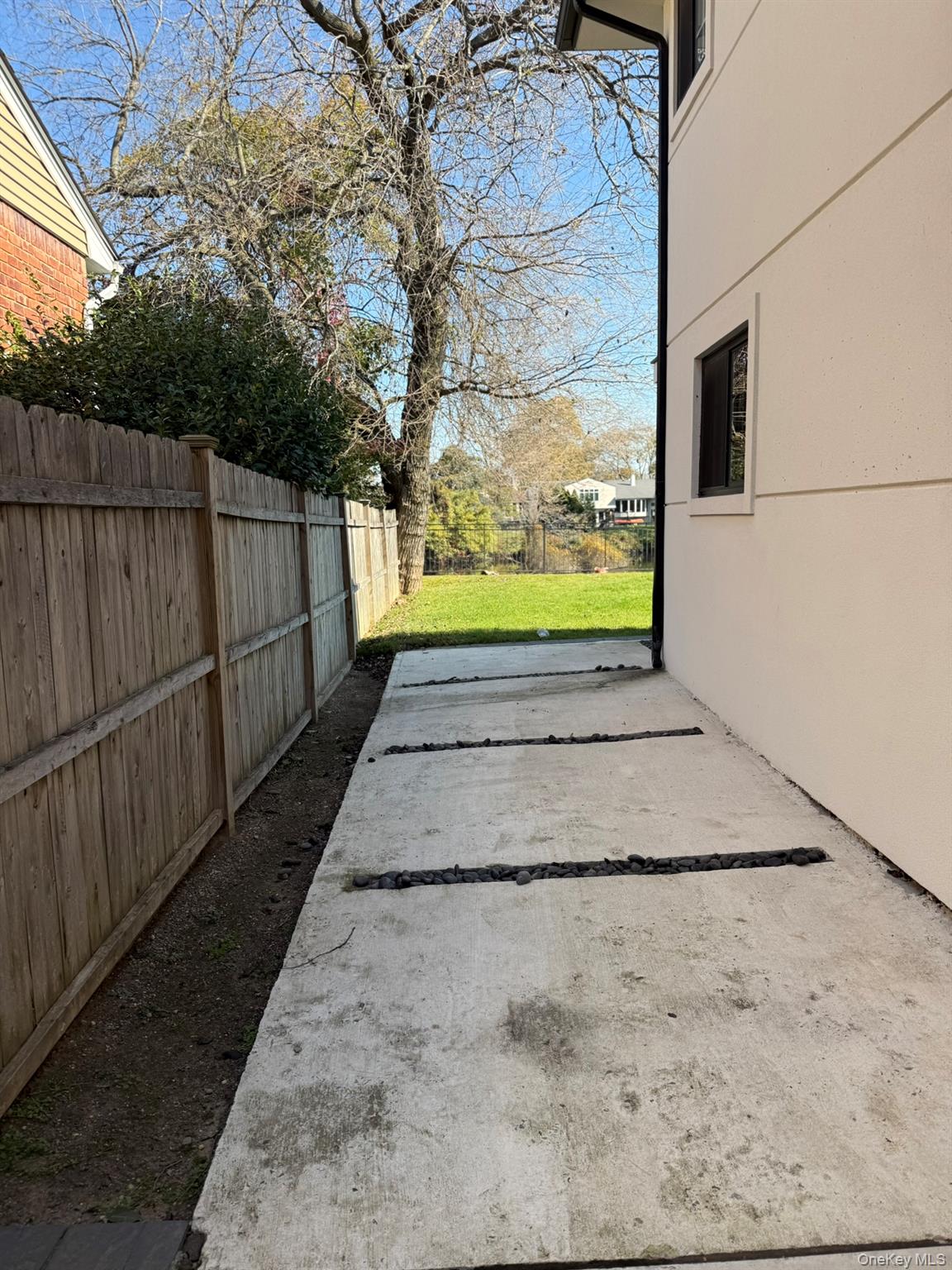 #7 photo, 640 Derby Avenue, Woodmere , NY 11598