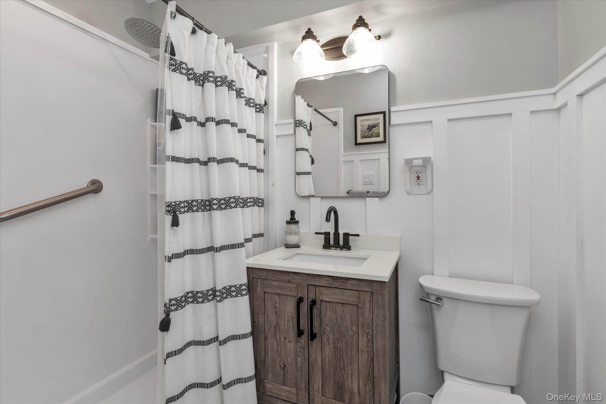 #14 photo, 200 Atlantic, Lynbrook , NY 11563