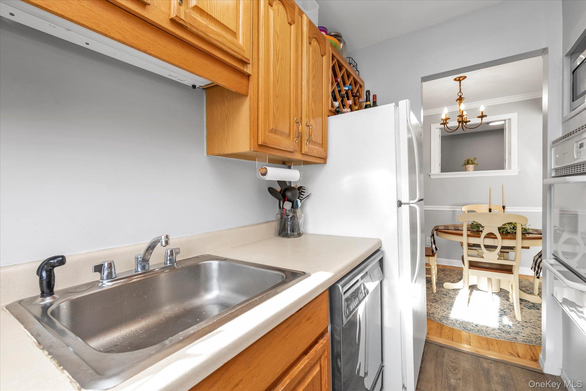 #9 photo, 200 Atlantic, Lynbrook , NY 11563