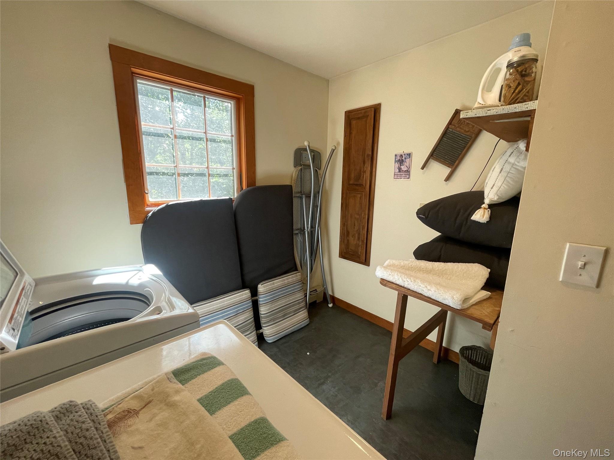 #5 photo, 106 Laurel Lane, Port Jefferson , NY 11777