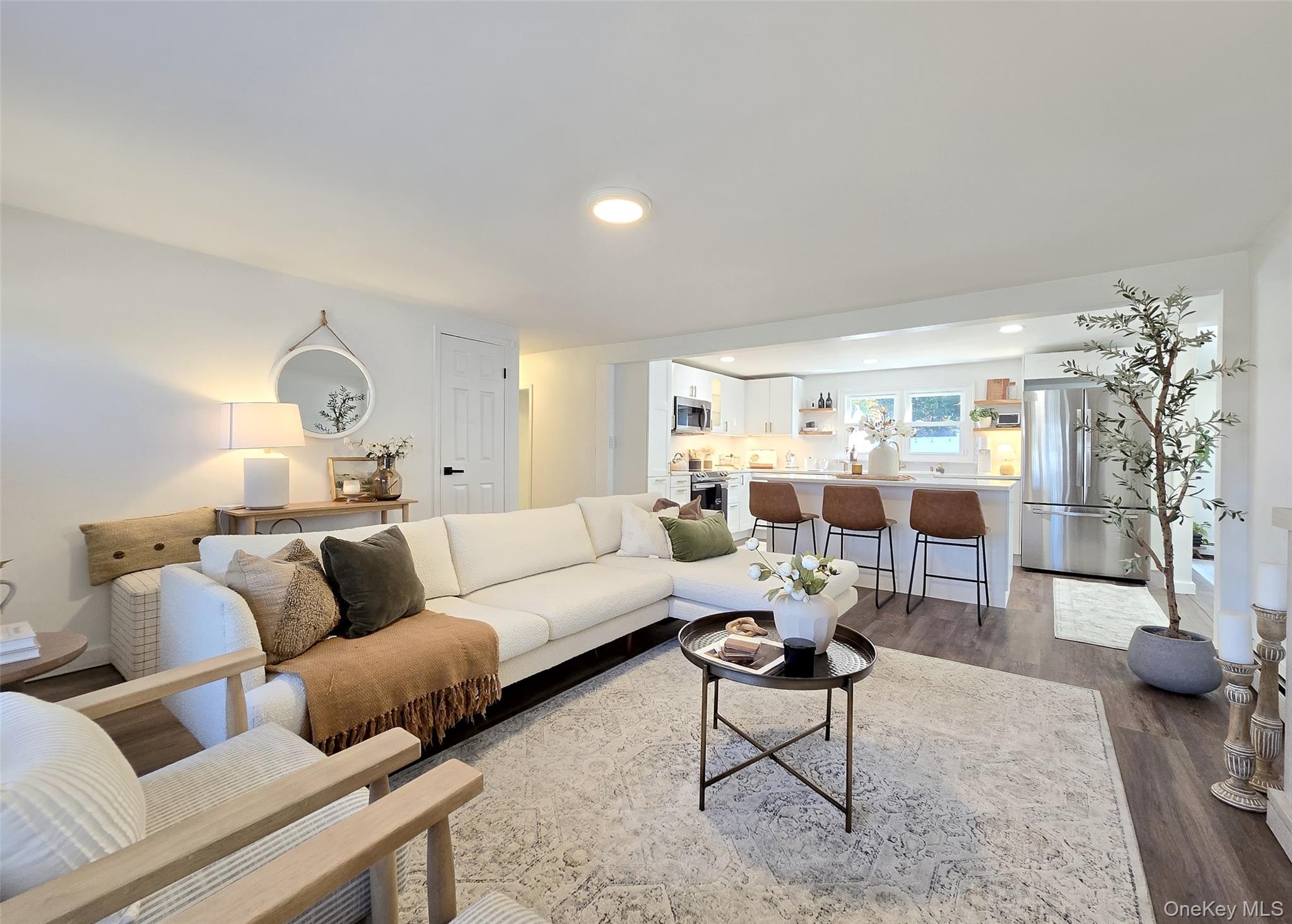 #4 photo, 45 Rose Place, Selden , NY 11784