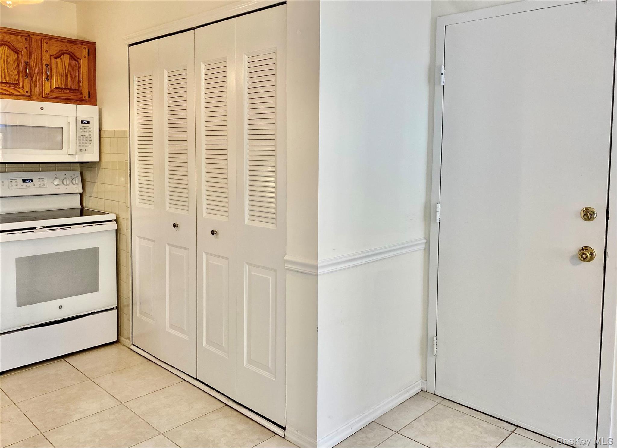 #5 photo, 22 Knolls Drive, Stony Brook , NY 11790