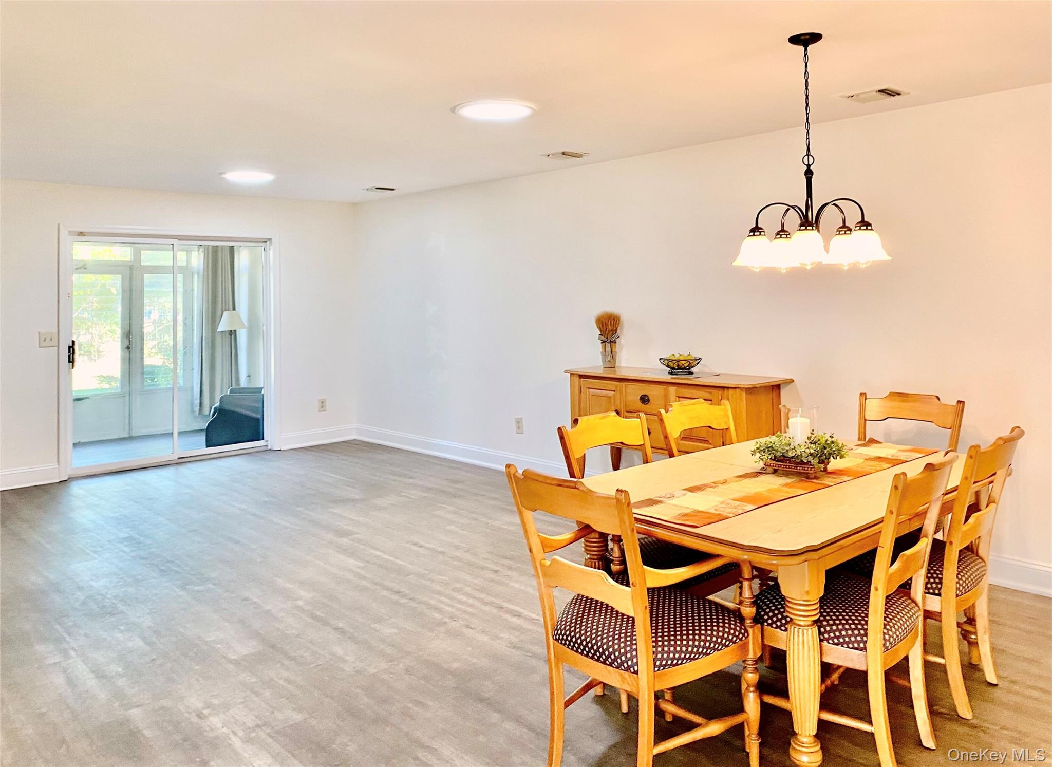 #7 photo, 22 Knolls Drive, Stony Brook , NY 11790