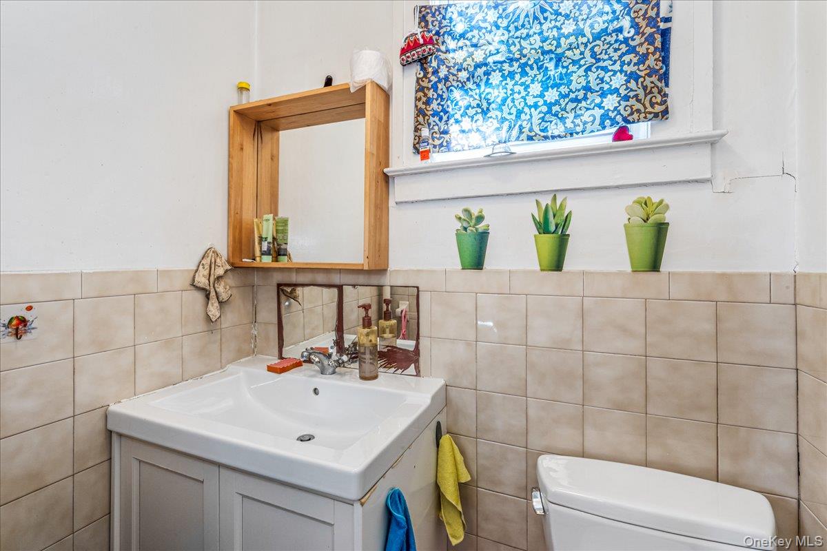 #15 photo, 4211 208th Street, Bayside , NY 11361