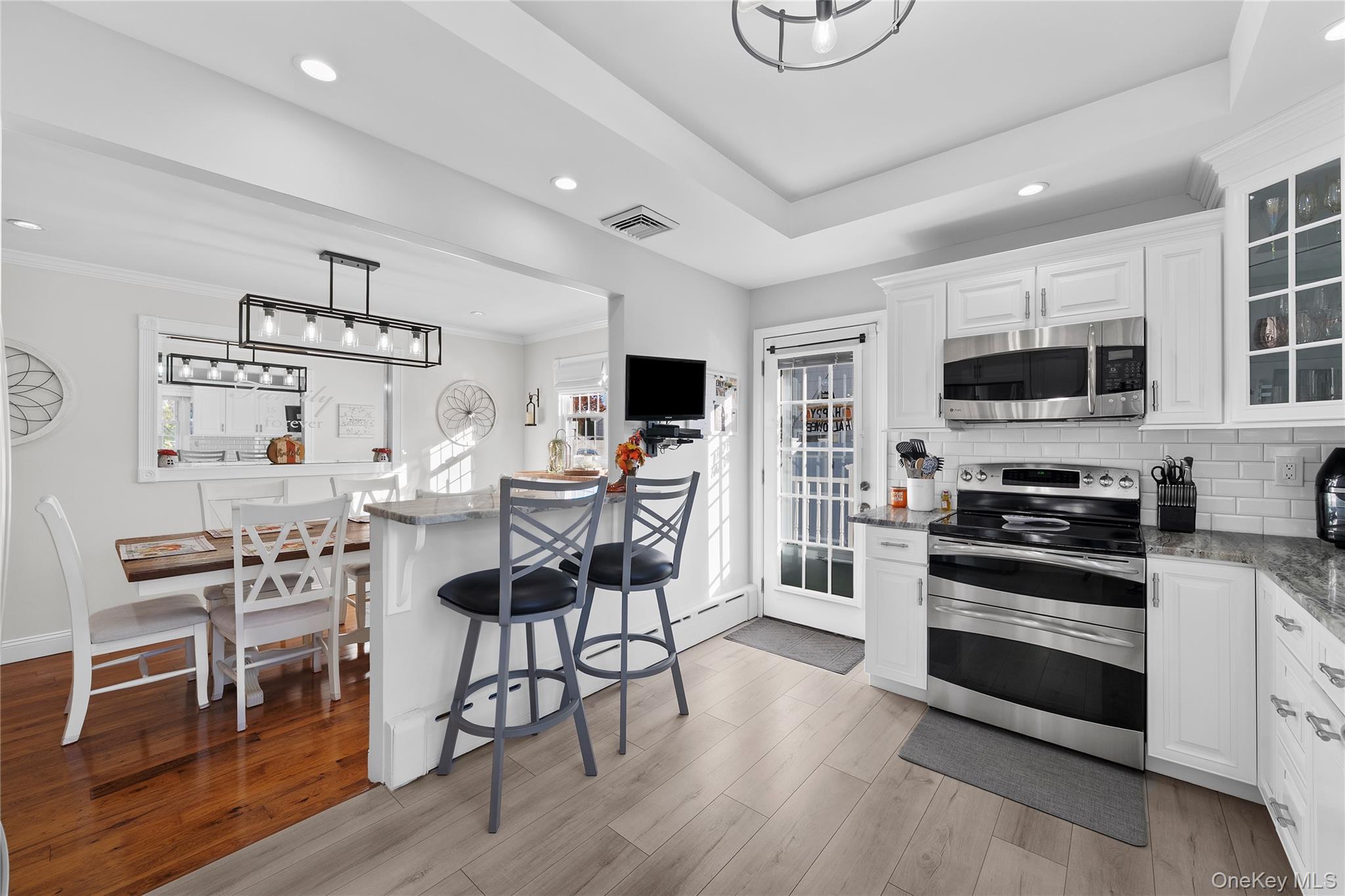 #18 photo, 160 Grand Central Avenue, Amityville , NY 11701