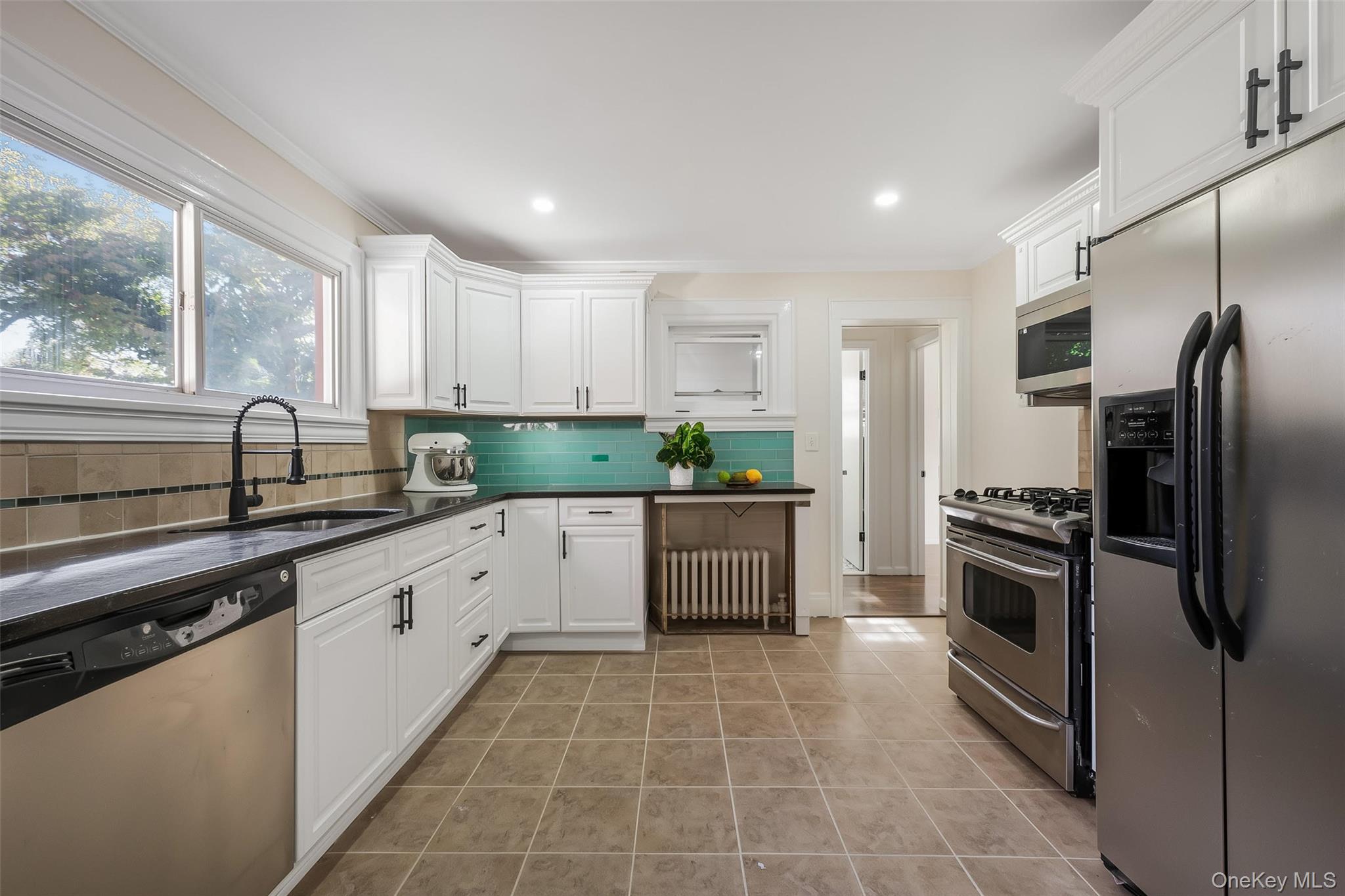 #15 photo, 39 Hillcrest Rd, Hartsdale , NY 10530