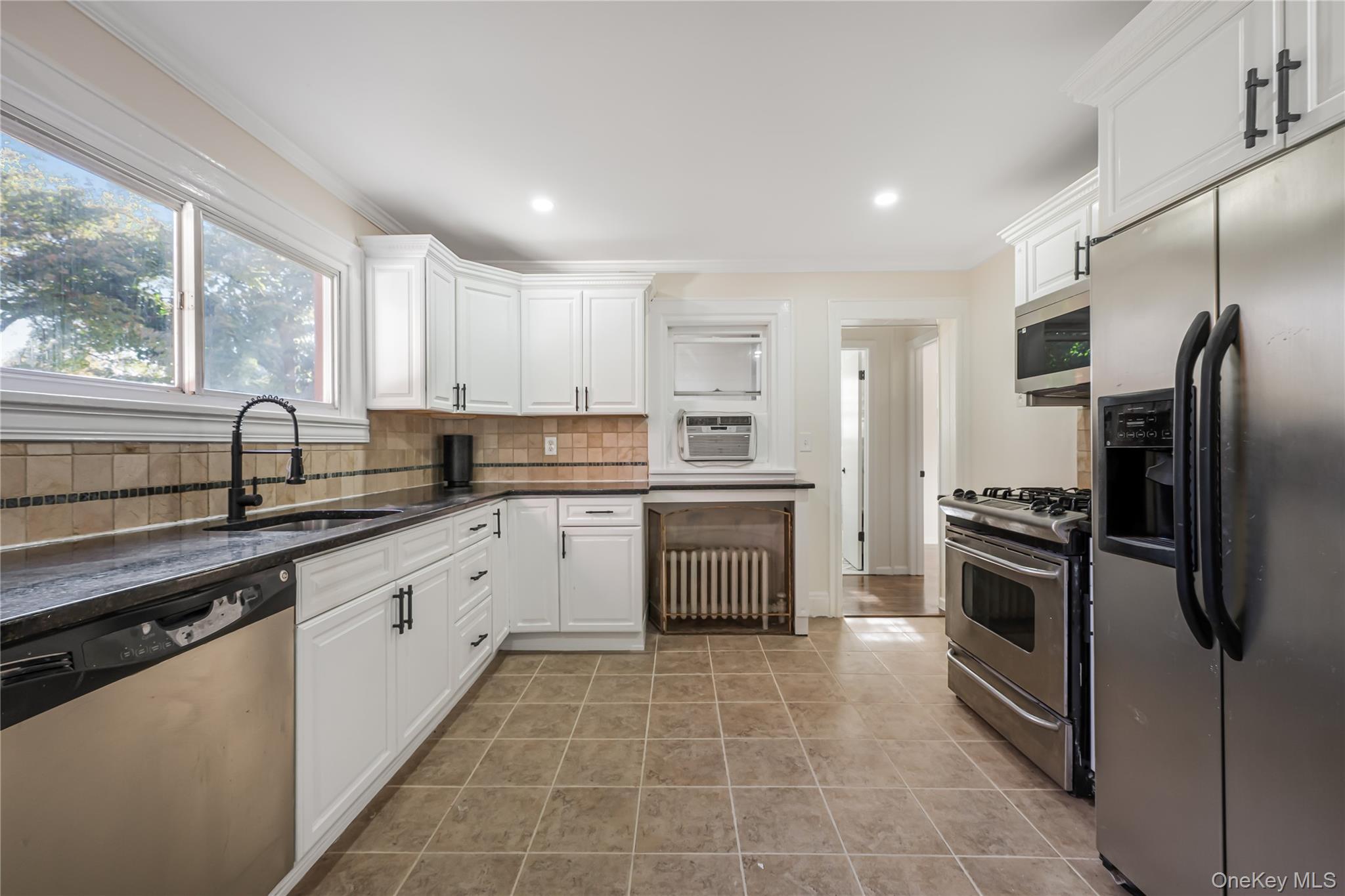 #17 photo, 39 Hillcrest Rd, Hartsdale , NY 10530