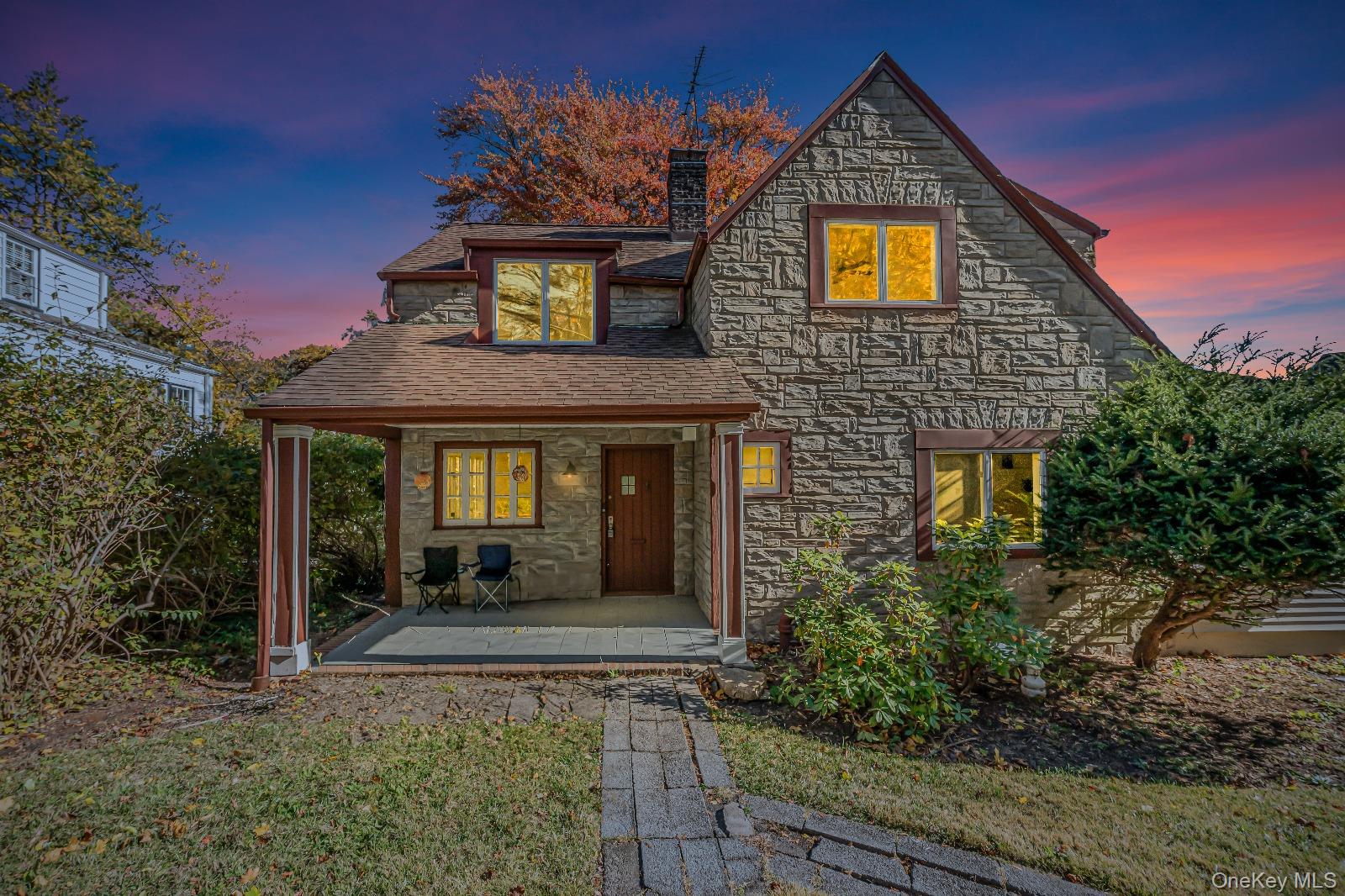 #2 photo, 39 Hillcrest Rd, Hartsdale , NY 10530