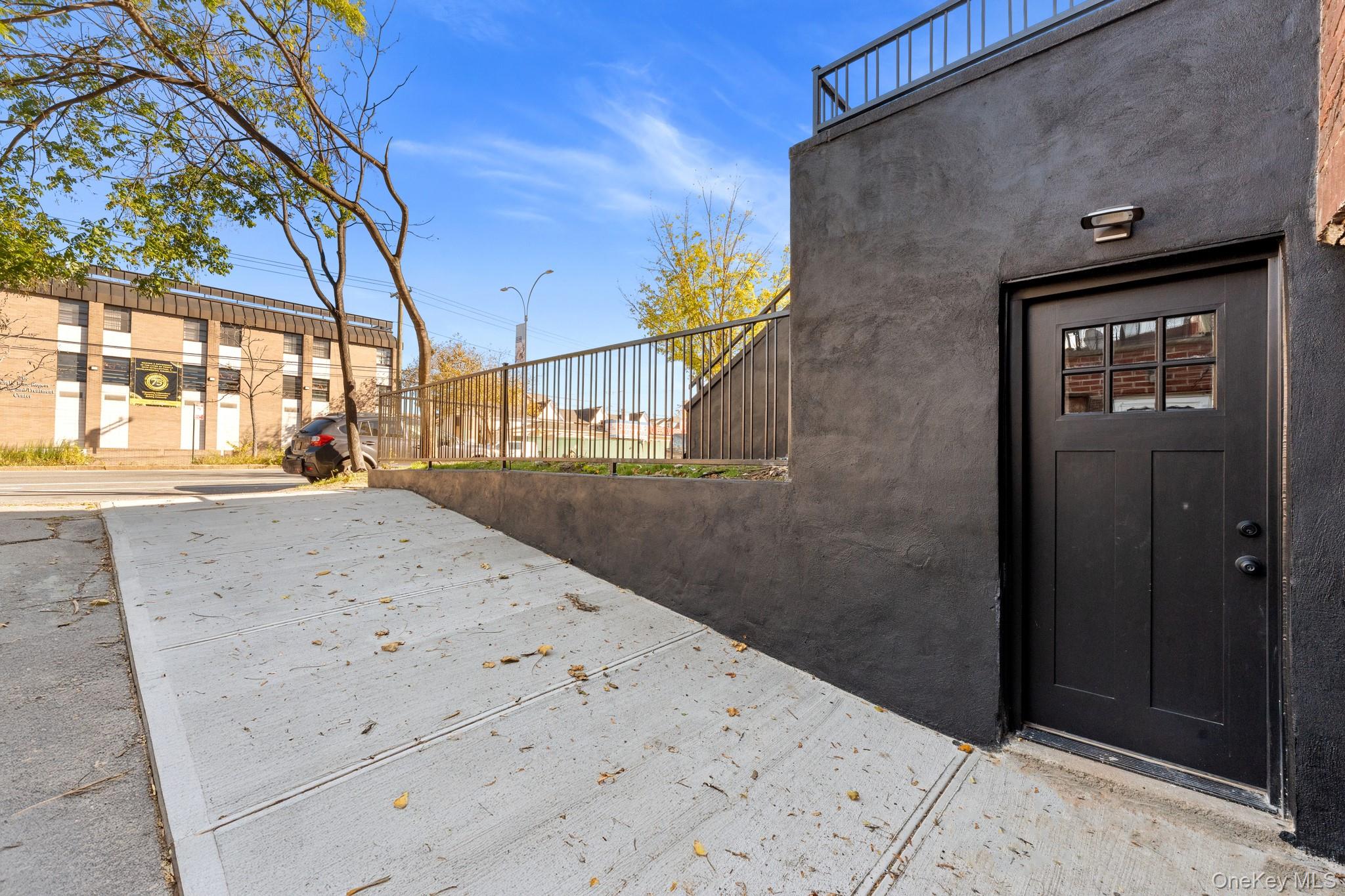 #15 photo, 8060 164th Street, Hillcrest (Queens) , NY 11432