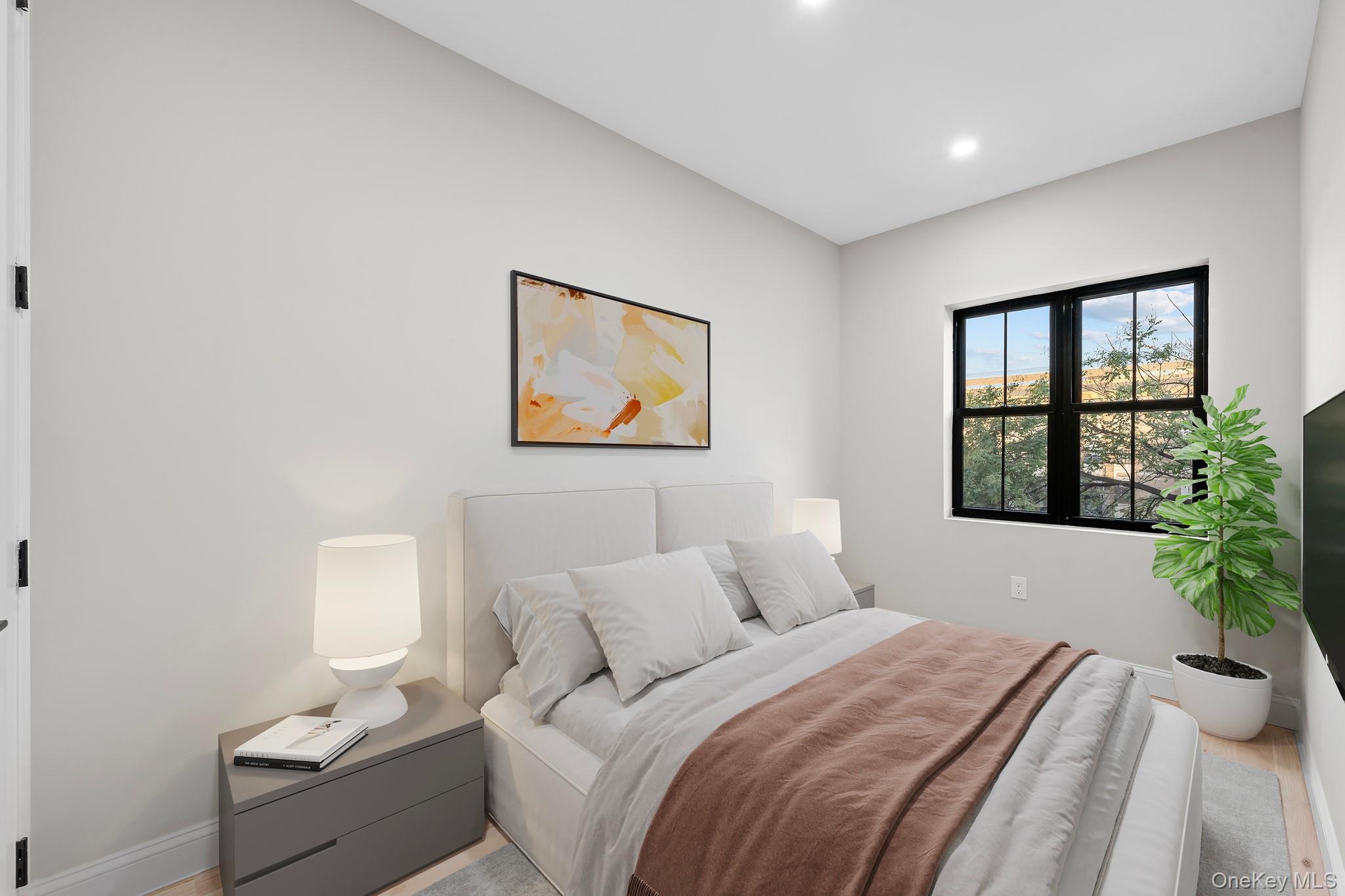 #7 photo, 8060 164th Street, Hillcrest (Queens) , NY 11432