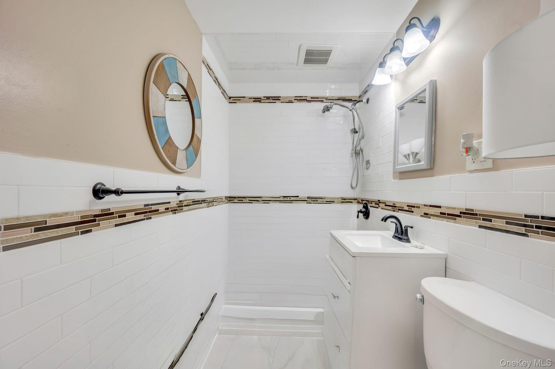 #9 photo, 81 Division Avenue, Levittown , NY 11756