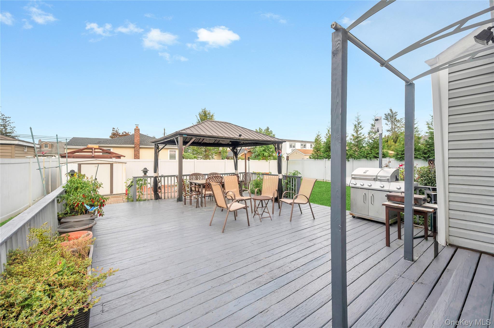 #19 photo, 154 8th Street, Bethpage , NY 11714