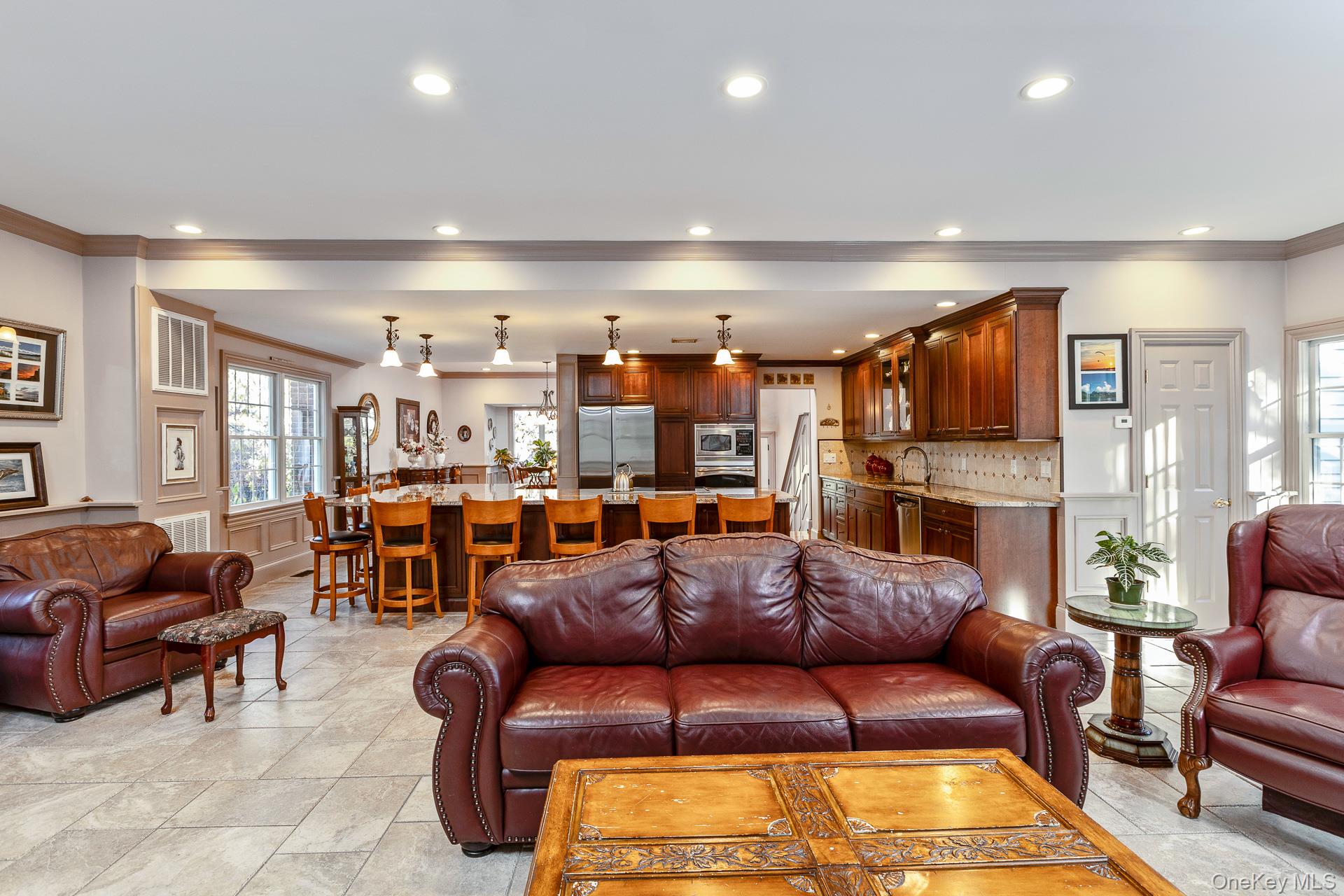 #11 photo, 190 Northern Boulevard, Saint James , NY 11780