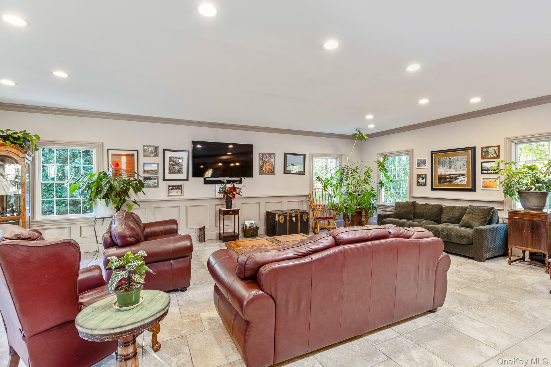 #12 photo, 190 Northern Boulevard, Saint James , NY 11780