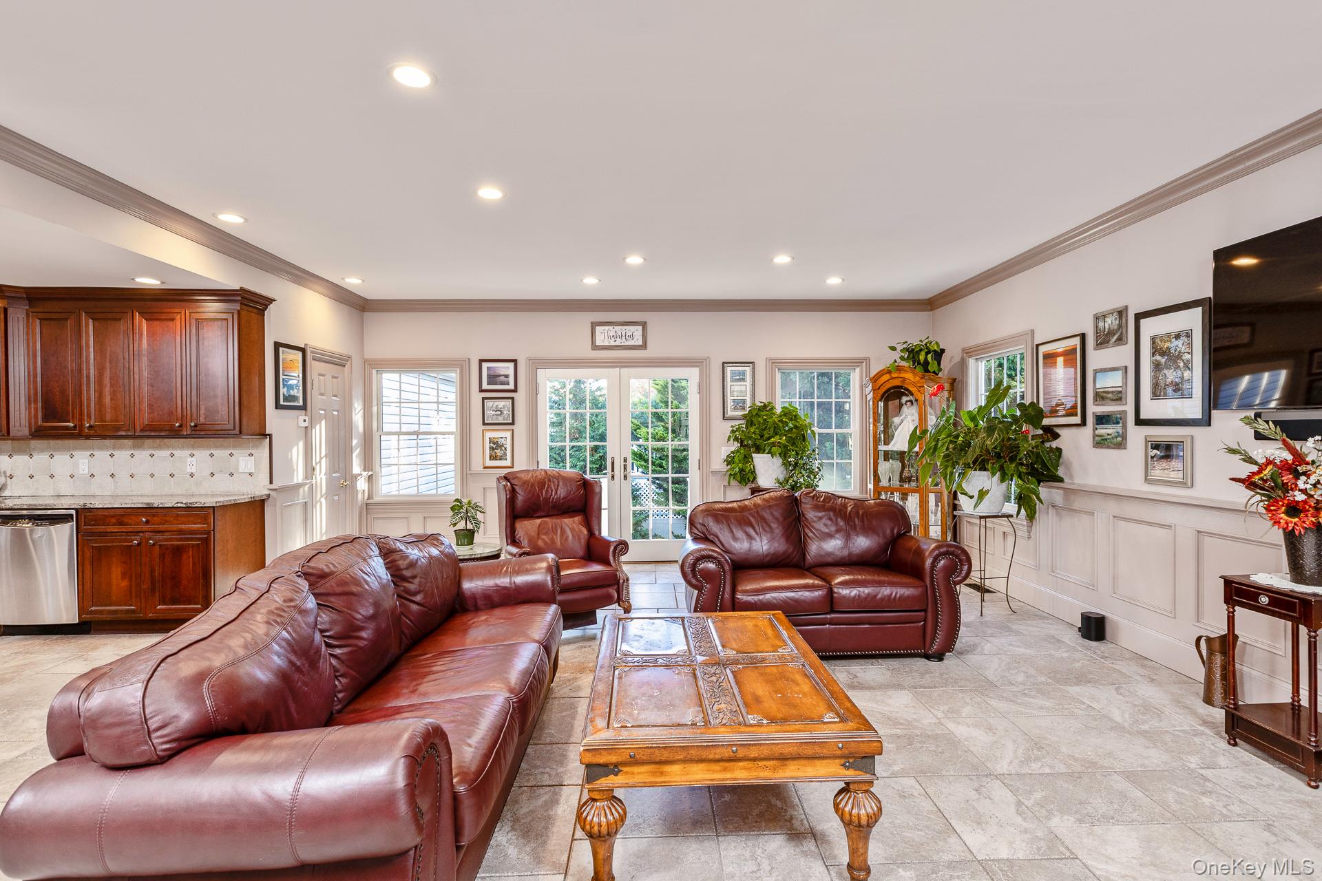 #14 photo, 190 Northern Boulevard, Saint James , NY 11780