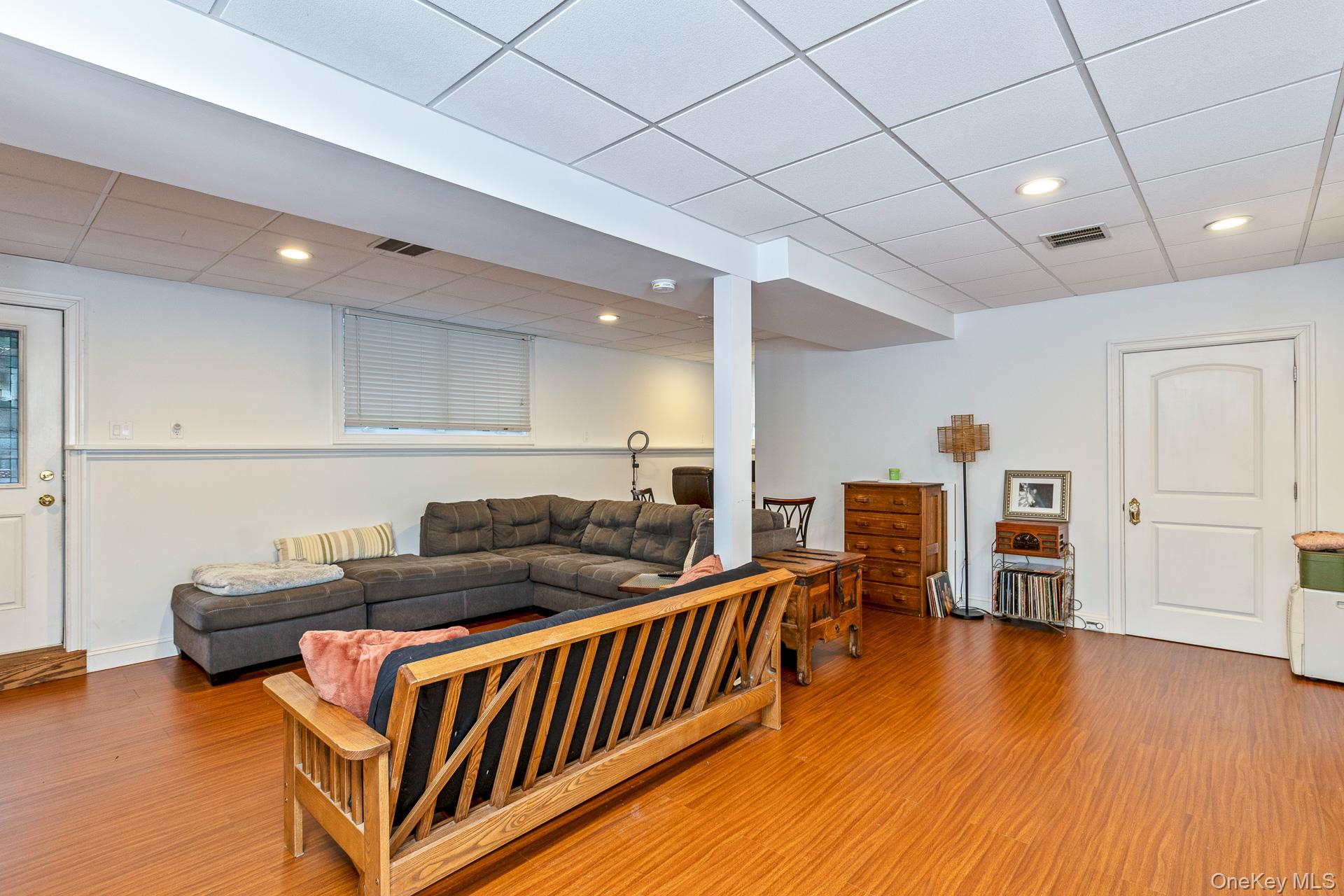 #19 photo, 190 Northern Boulevard, Saint James , NY 11780