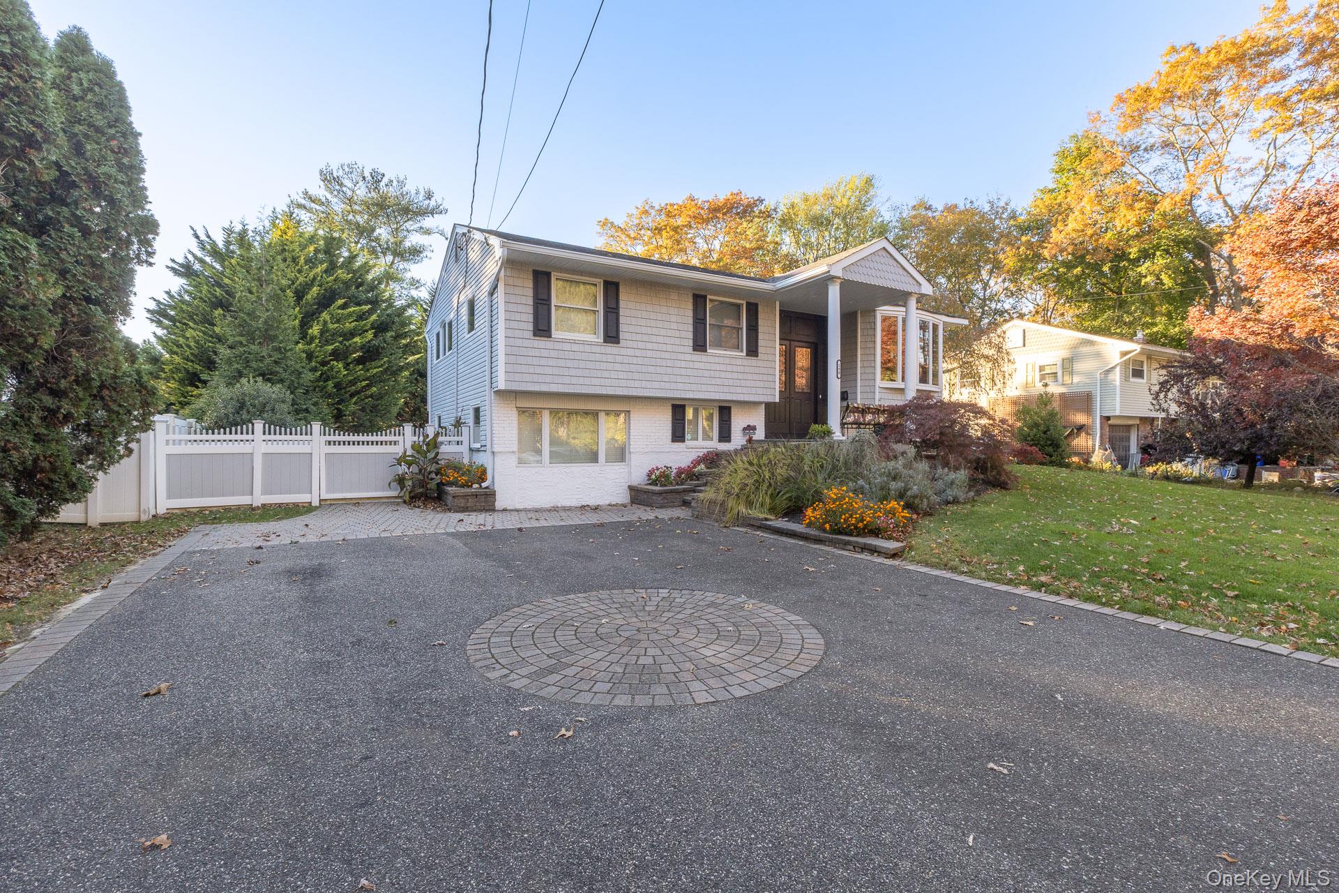 #2 photo, 190 Northern Boulevard, Saint James , NY 11780