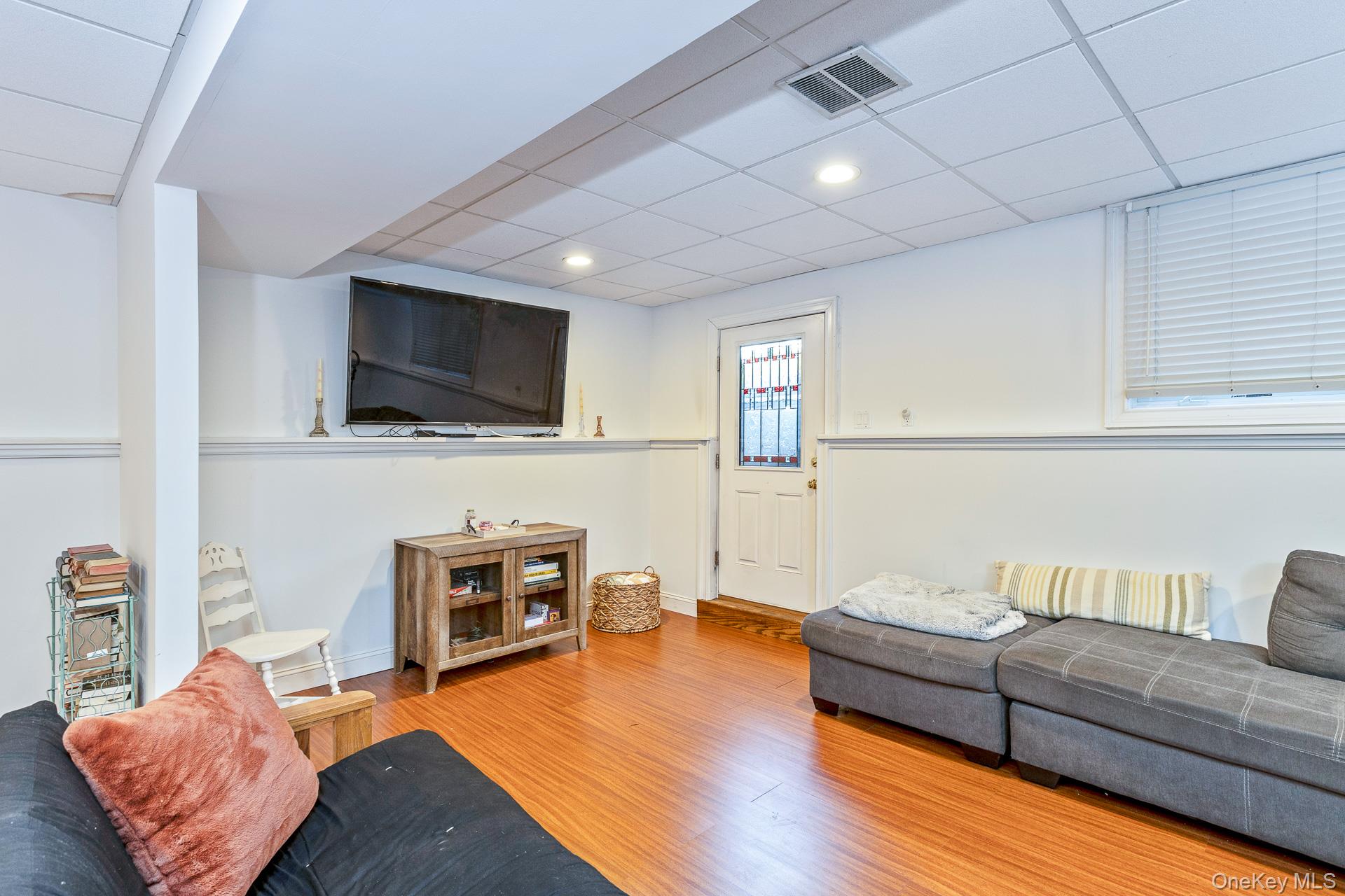 #20 photo, 190 Northern Boulevard, Saint James , NY 11780