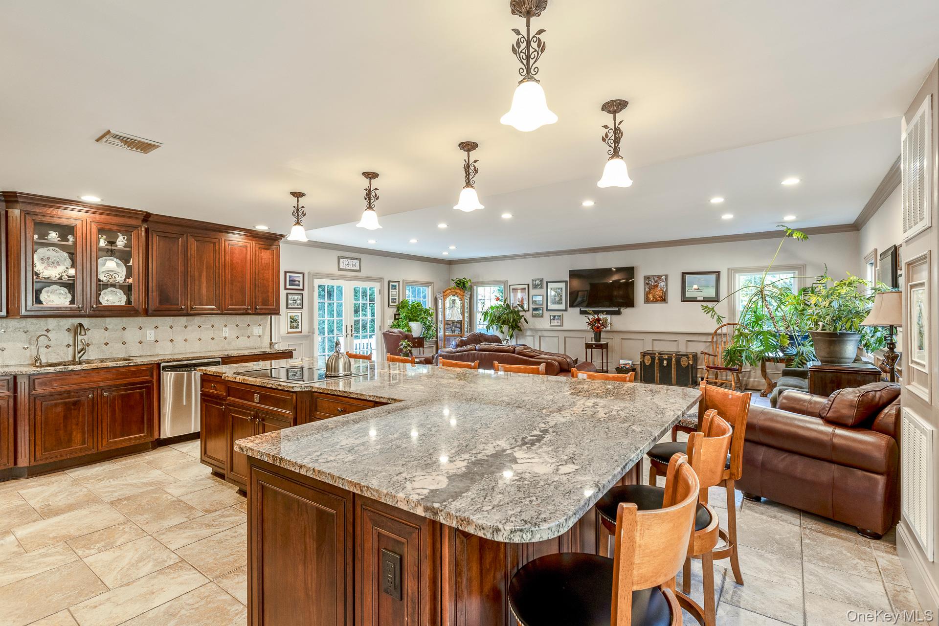 #6 photo, 190 Northern Boulevard, Saint James , NY 11780