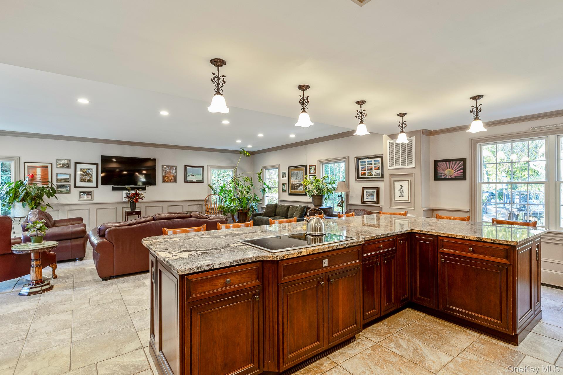 #8 photo, 190 Northern Boulevard, Saint James , NY 11780