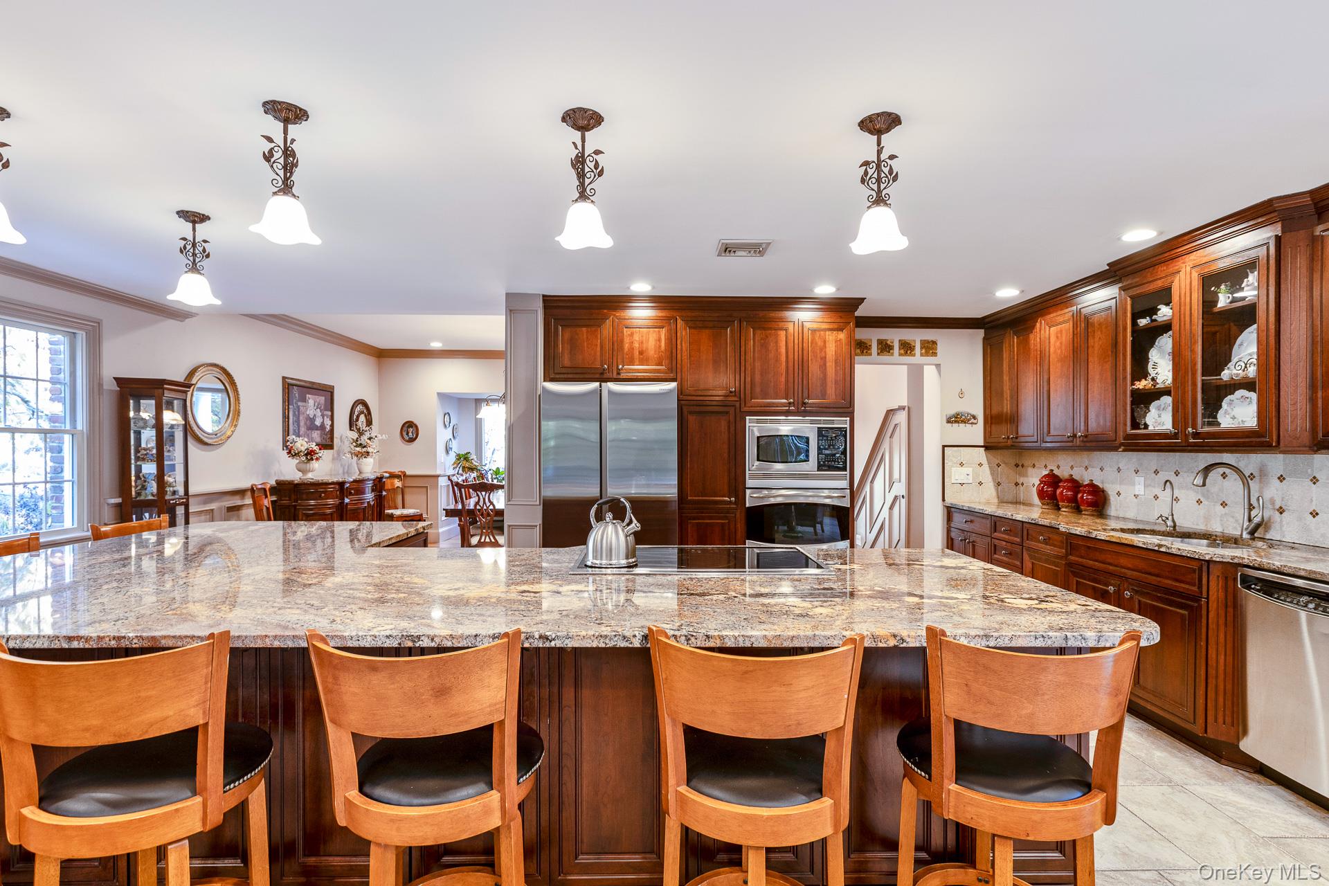 #9 photo, 190 Northern Boulevard, Saint James , NY 11780