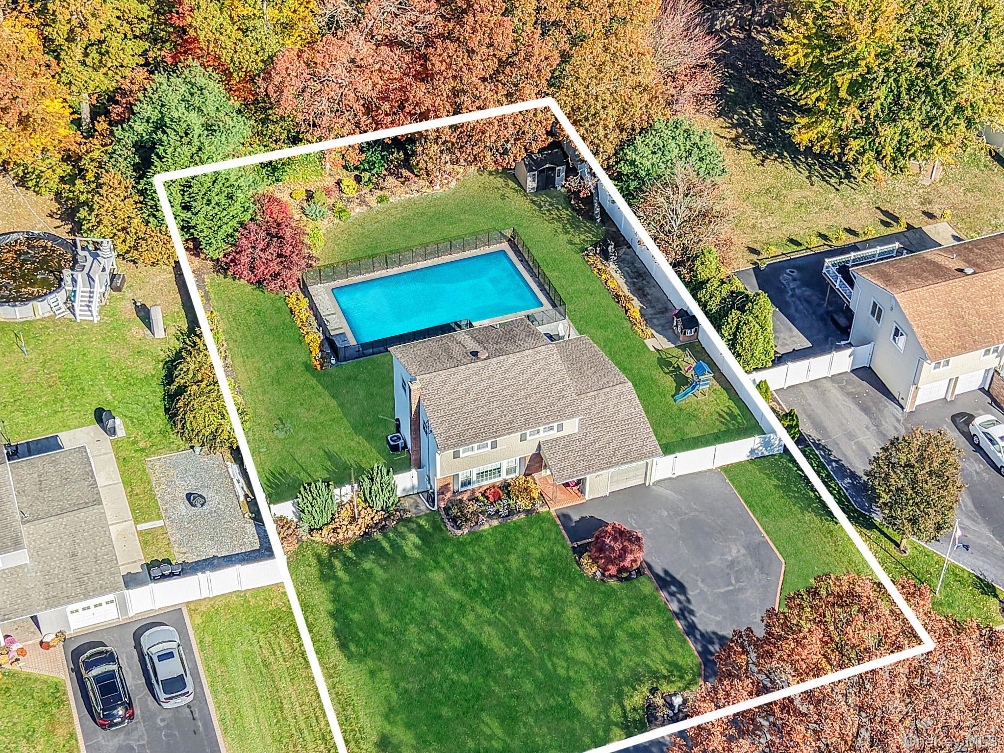 #5 photo, 11 Joyce Drive, Hauppauge , NY 11788