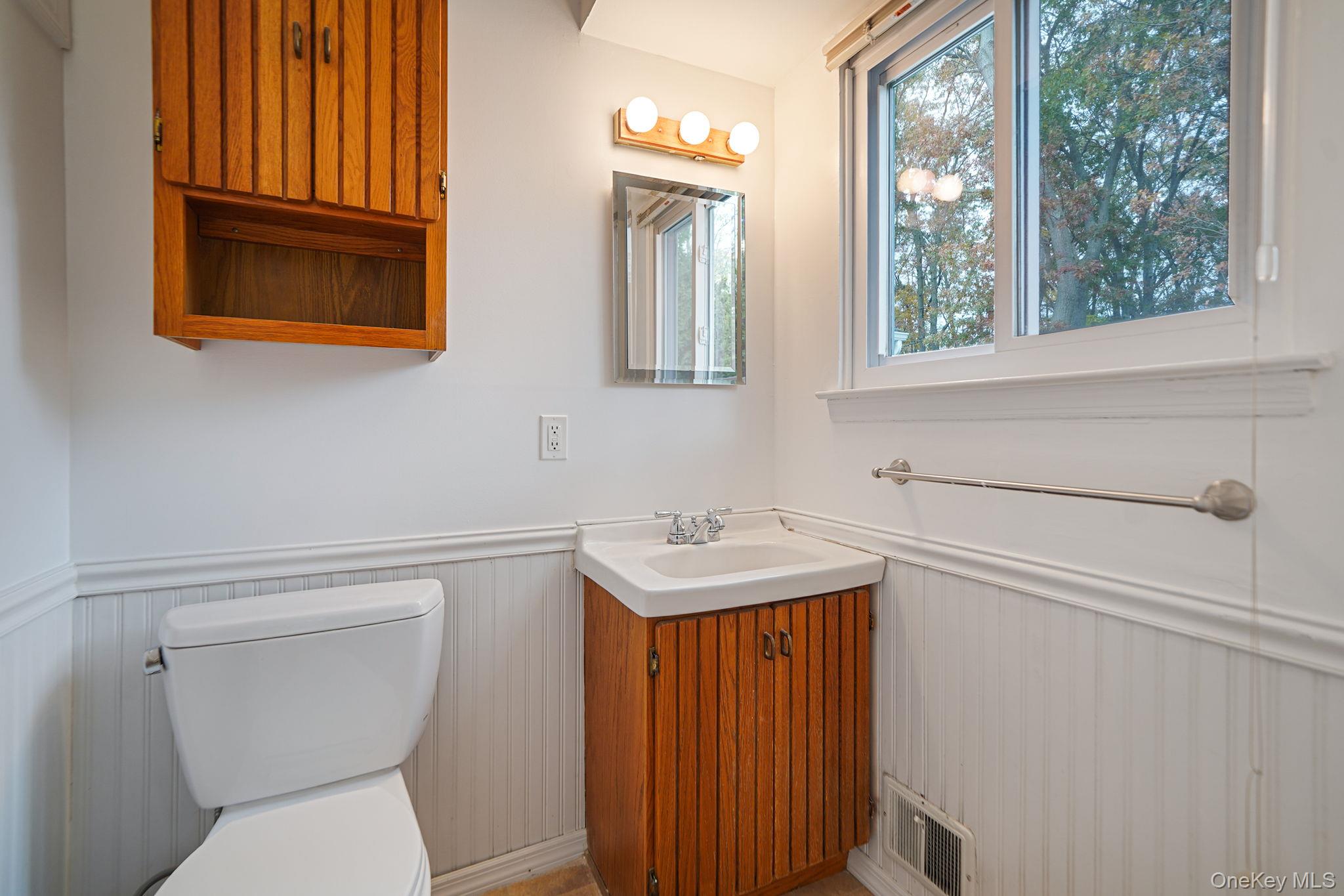 #13 photo, 2 Garden Court, Port Jefferson Station , NY 11776