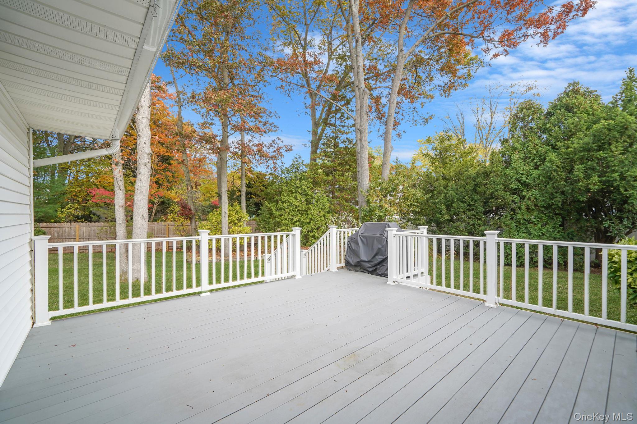 #20 photo, 2 Garden Court, Port Jefferson Station , NY 11776